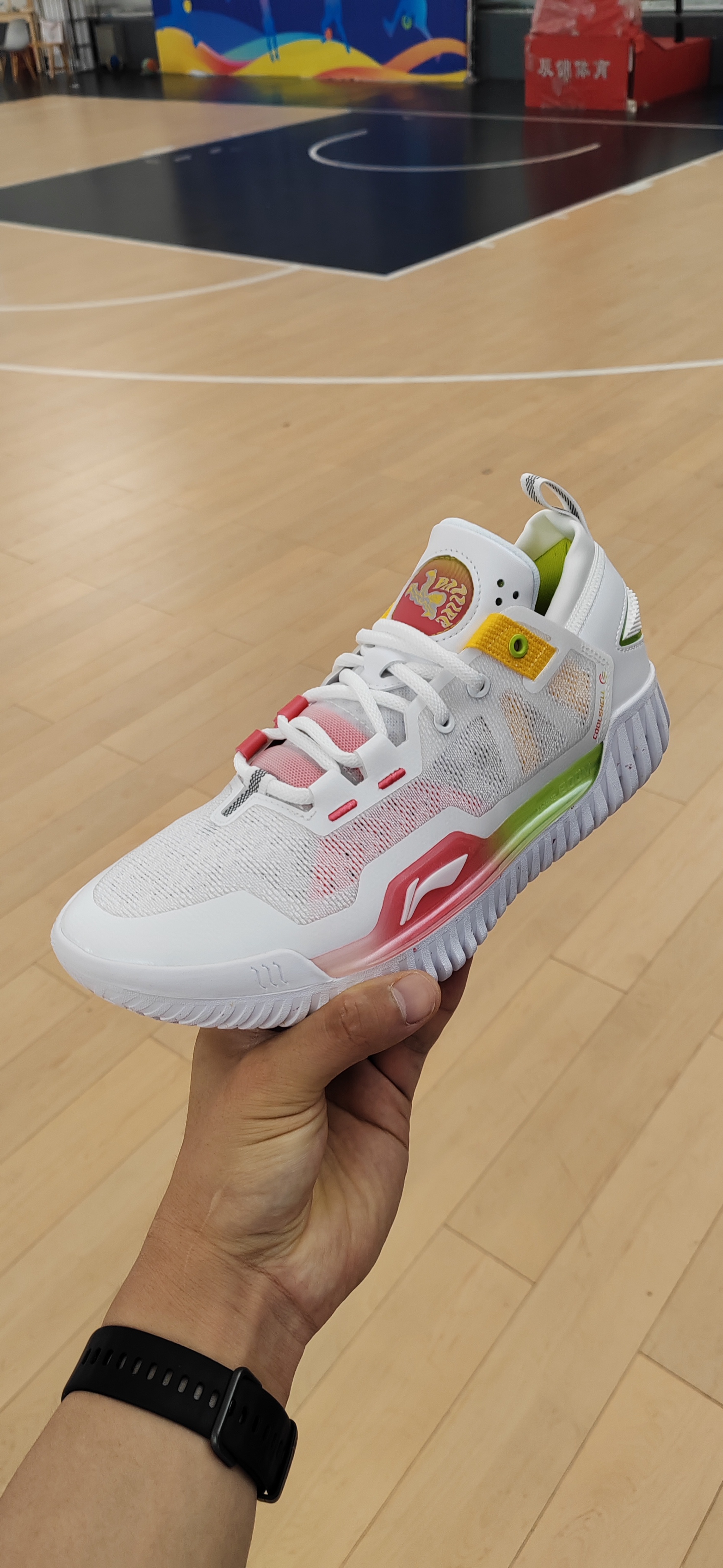 这个暑假学生党最值得买的一双李宁