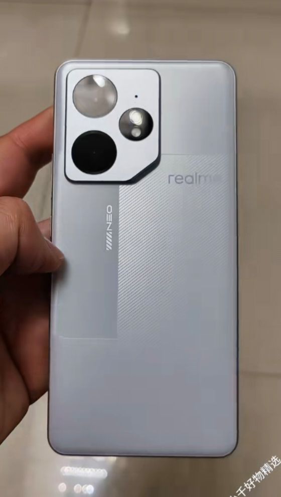 天玑9300+配7000mAh，价格香到破防！