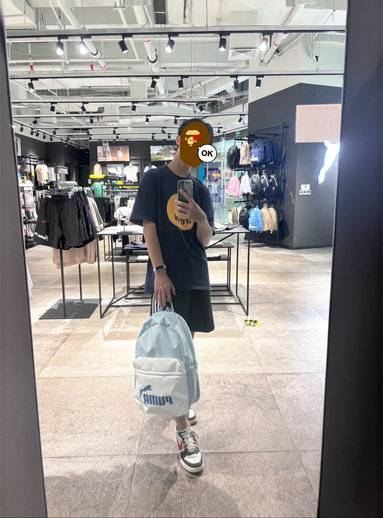 📸今日运动风OOTD：深色T恤+黑色短裤