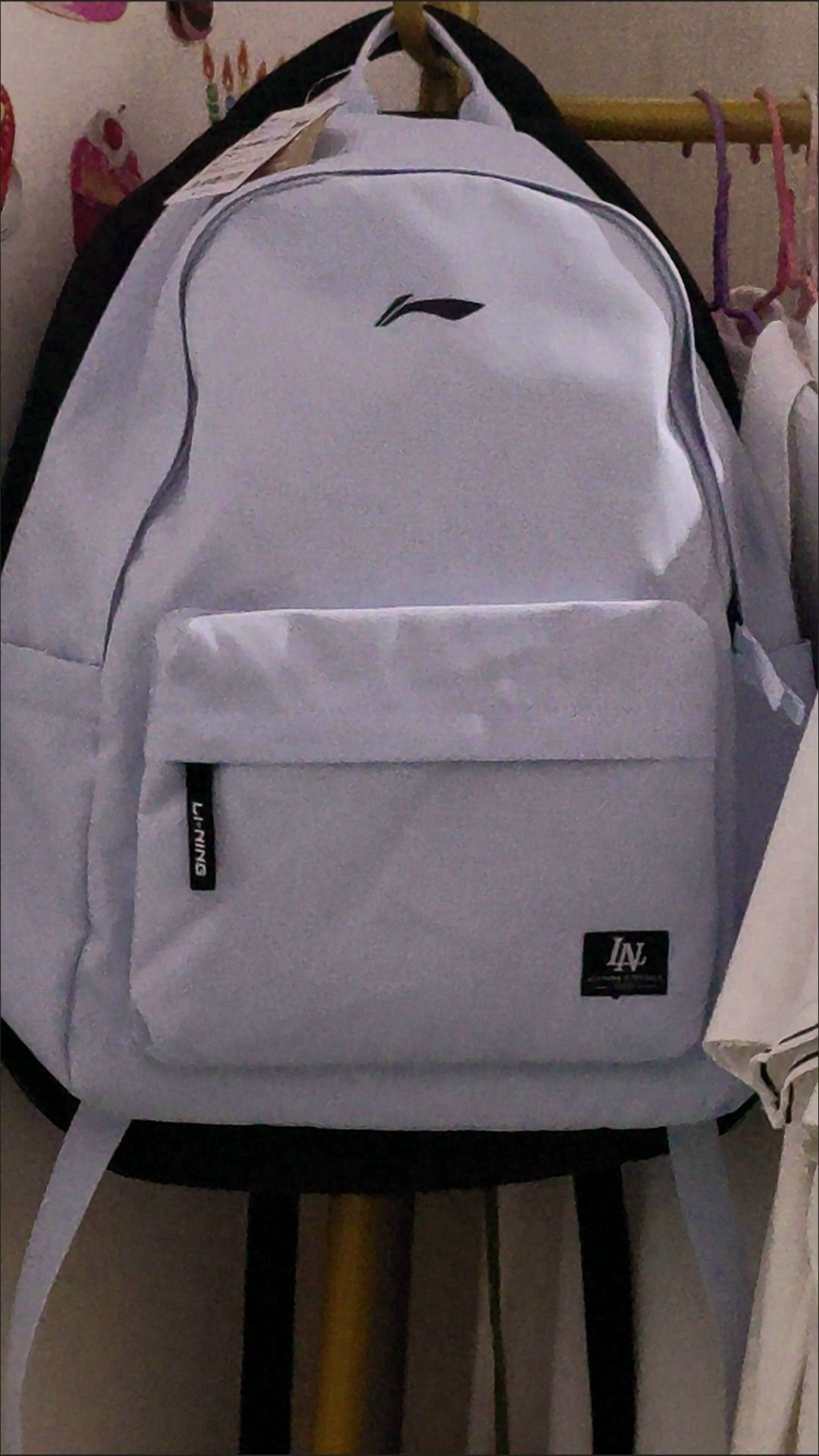 颜色很青春活力