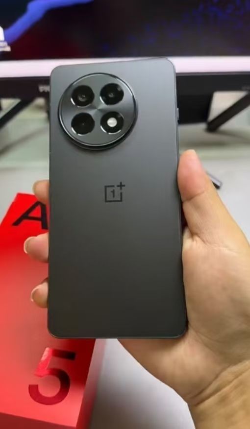 一加Ace5骁龙8Gen3+潮汐引擎+IMX906主摄一加Ace5骁龙8Gen3+潮汐引擎+IMX9