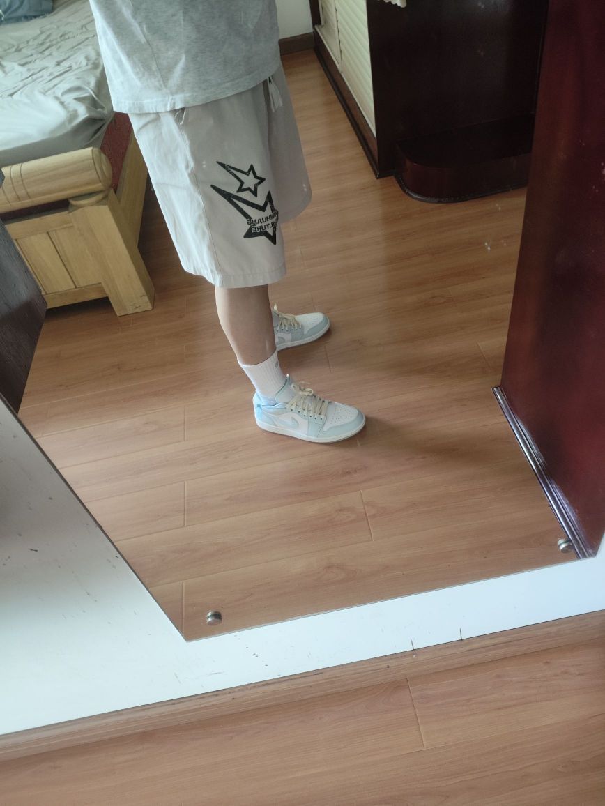 三百出头的aj1适合夏天的颜色