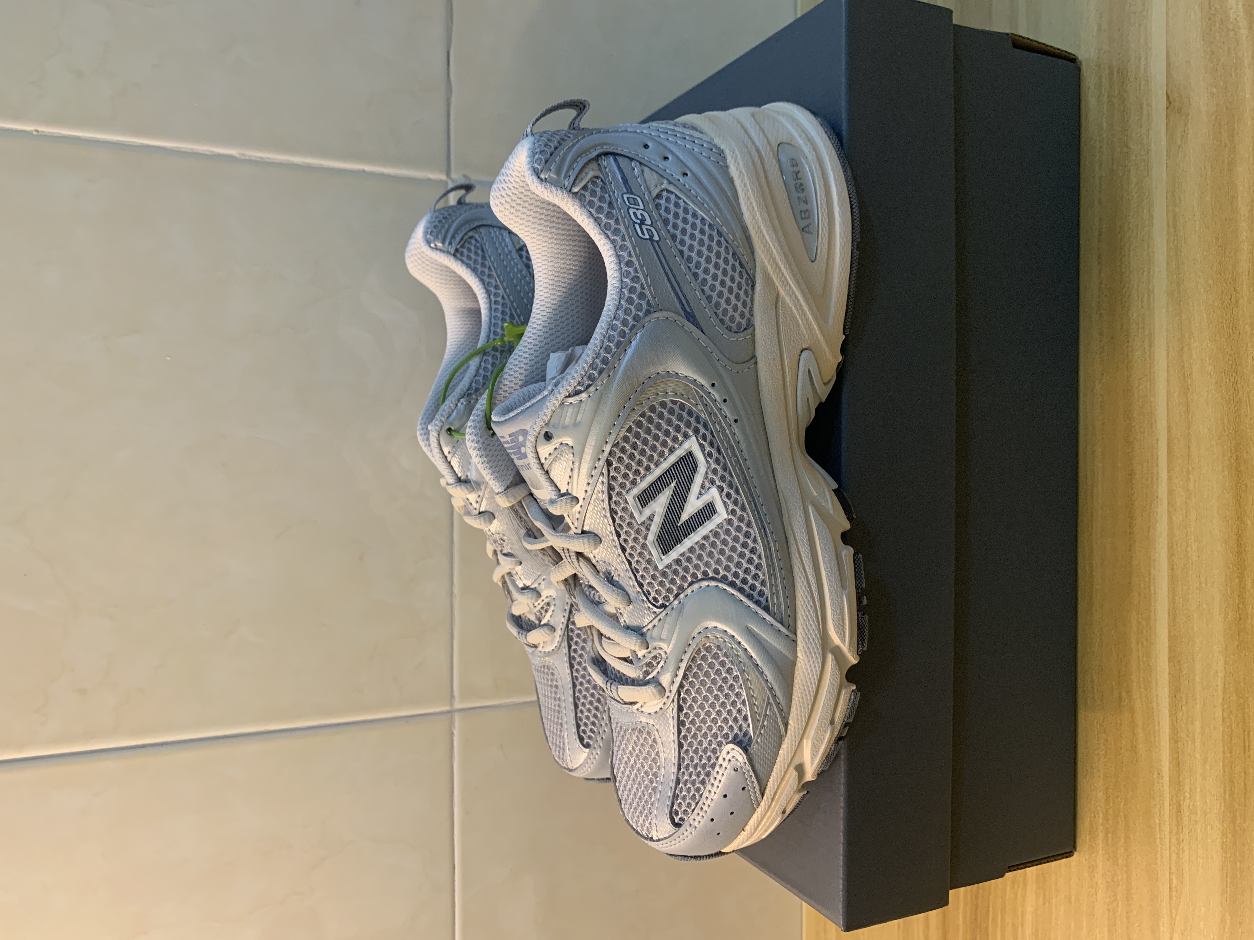 今天逛街简直挖到宝了，New Balance 530!