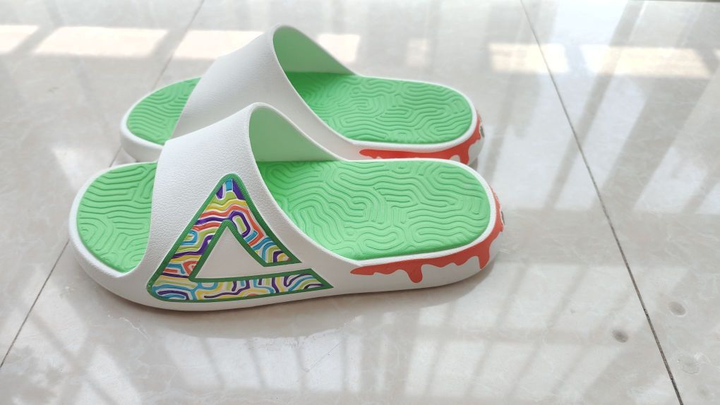 匹克太极拖鞋,舒适脚感