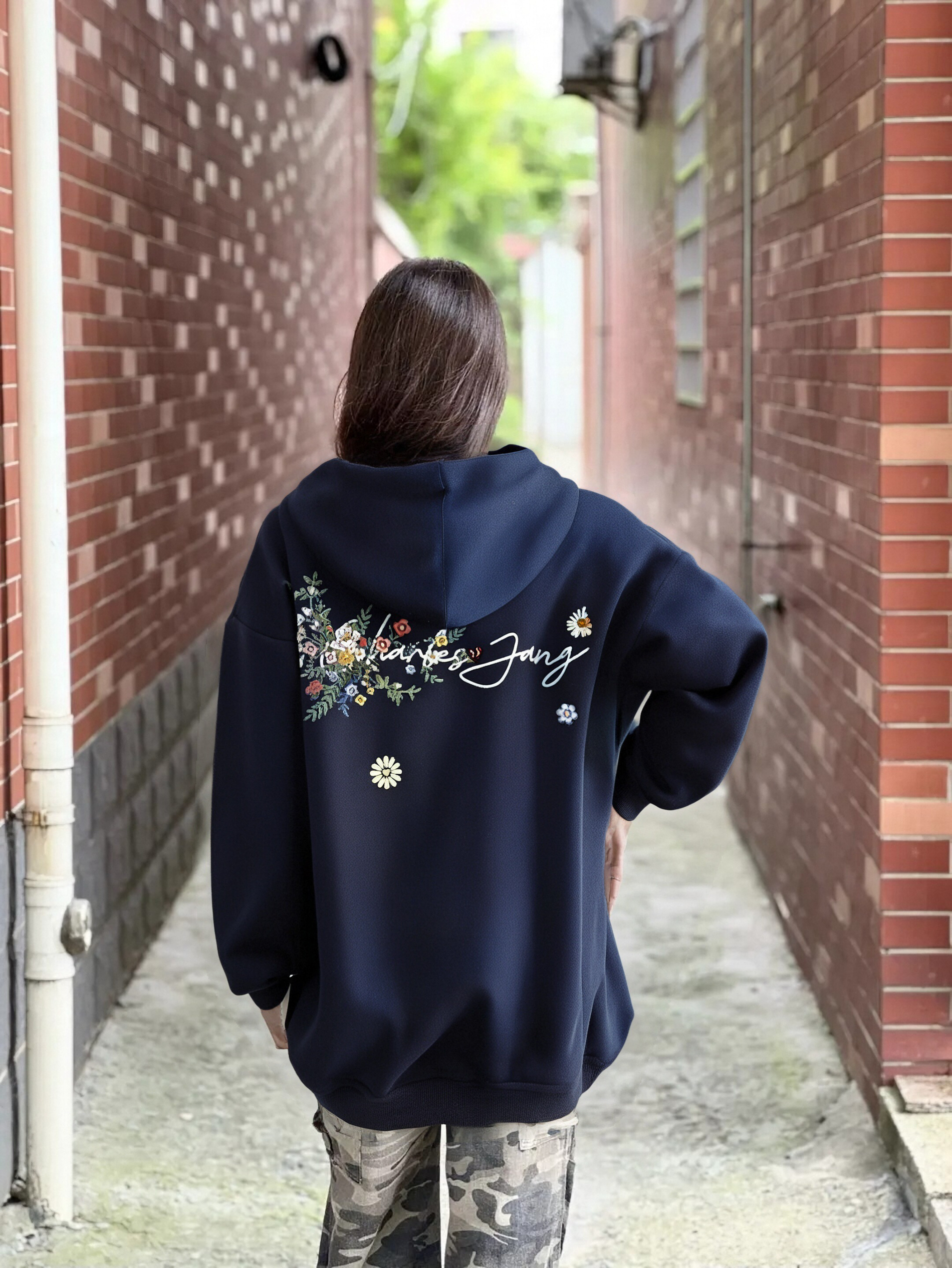 🌺回头杀预警！这件花卉印花开衫美到骨子里！