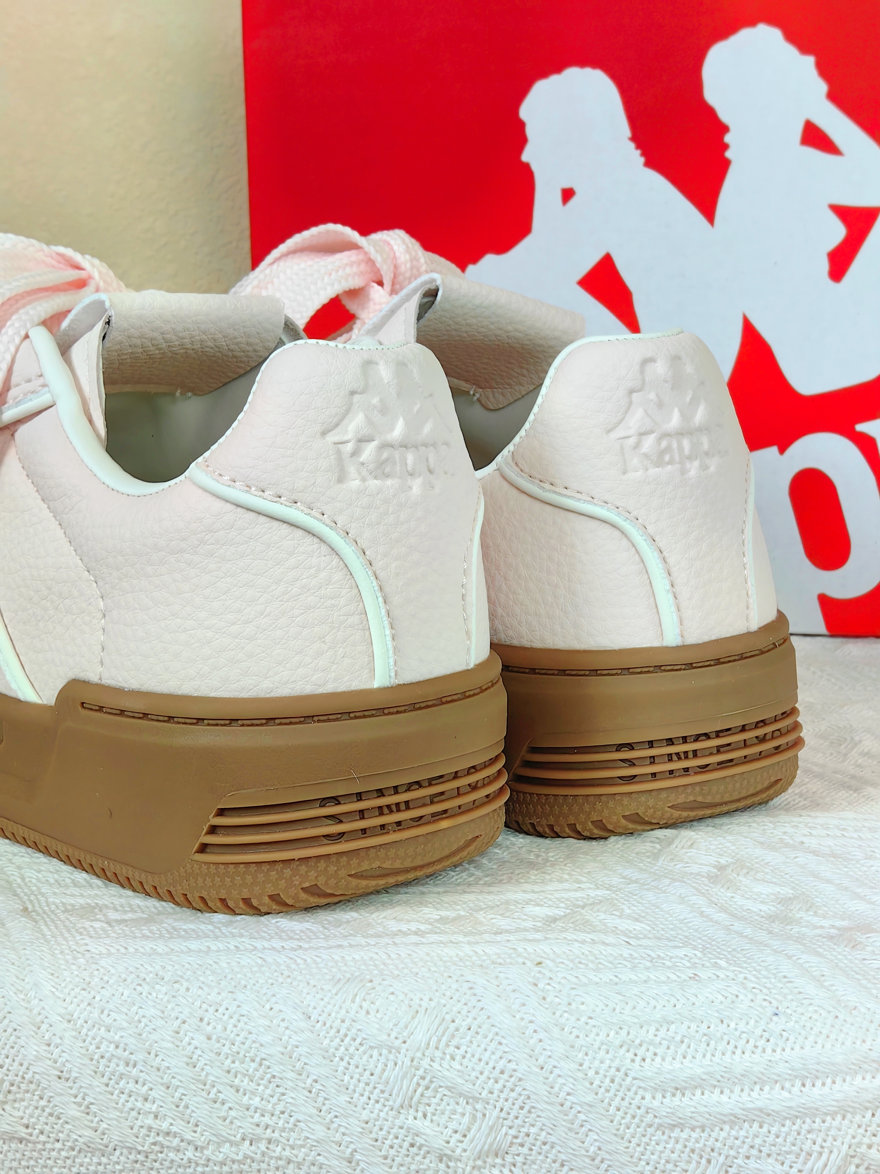 奶茶粉Kappa板鞋👟甜酷出街神器📸