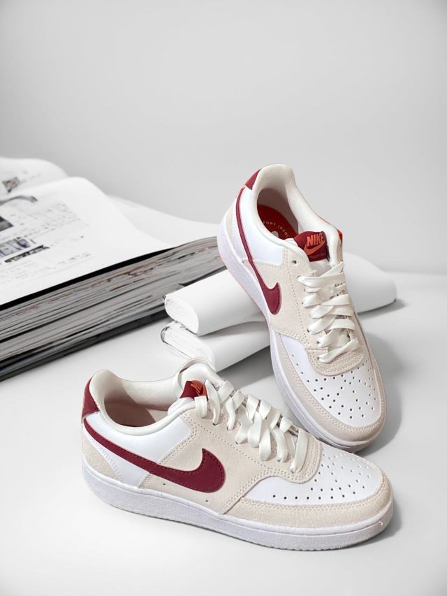 Nike经典小板鞋‼️米白红court～