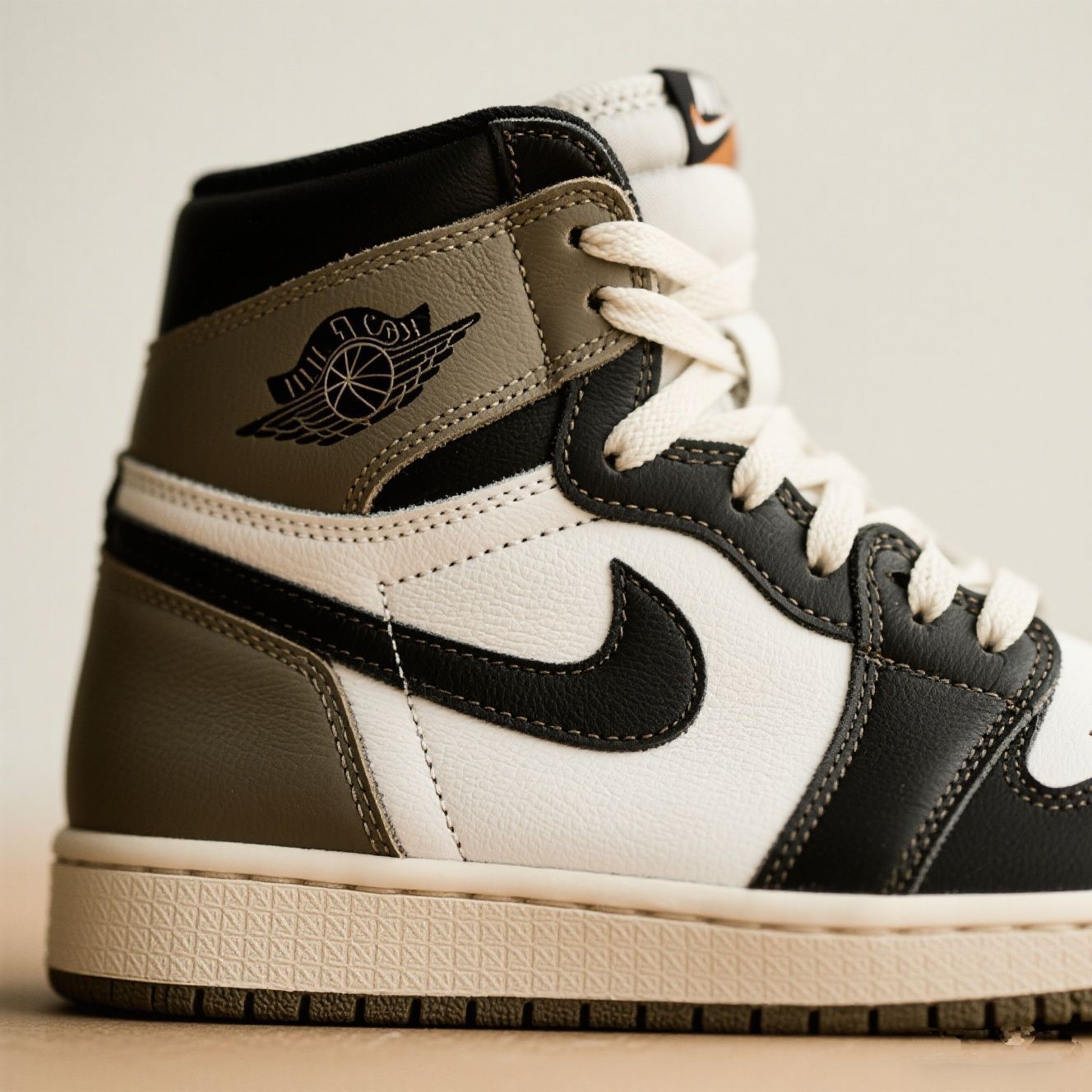 耐克AJ1优点是设计经典时尚、包裹舒适、