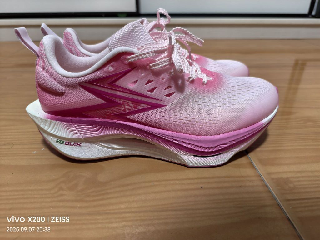 飞燃3et桃花韵 这个颜色个人认为十分好