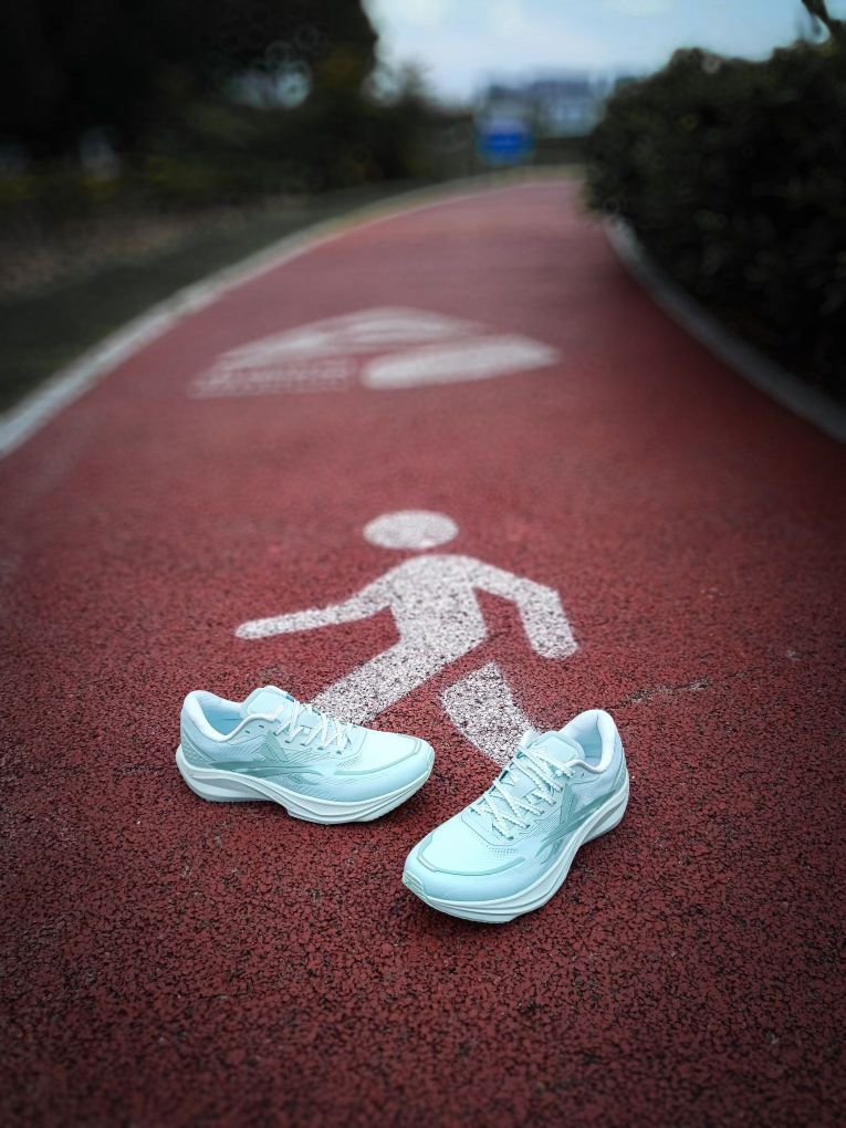 梦幻超氢🍃草上飞🏃🏻‍♂️🏃‍♀️