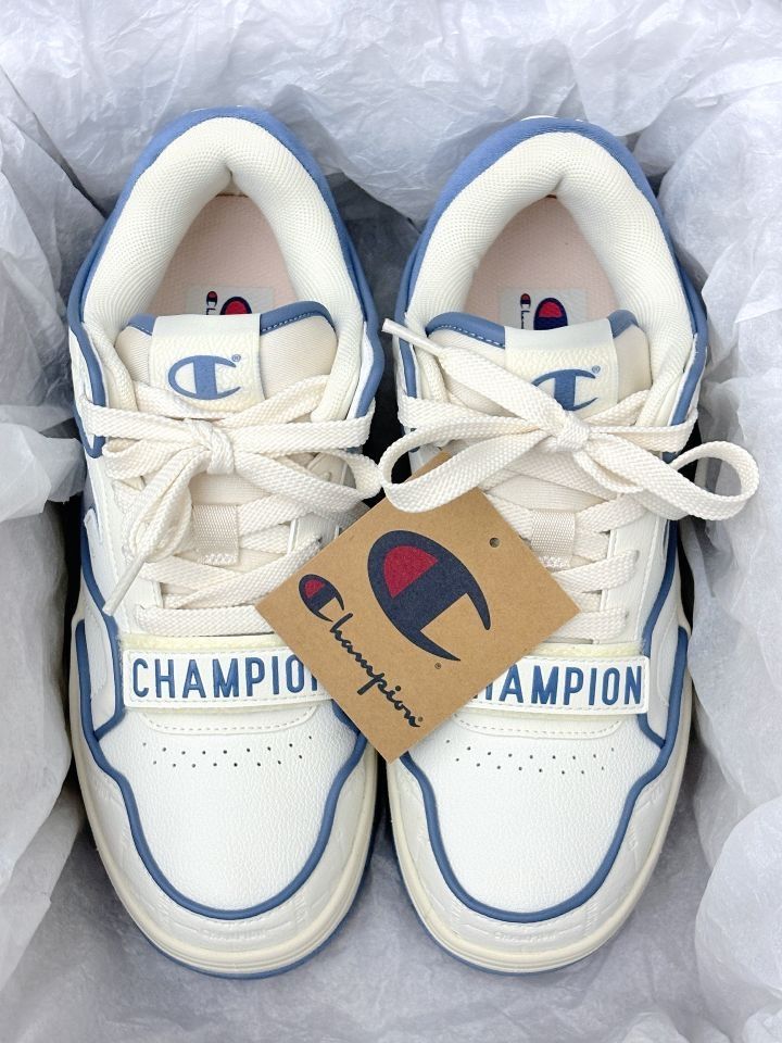 champion海盐泡芙蓝+毛毛帕恰狗充电宝=国庆出去耍咯