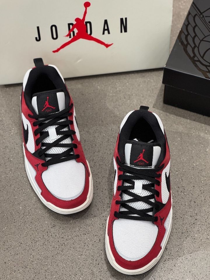 Jordan CMFT Era Chicago休闲鞋,把芝加哥篮球经典穿在脚上!