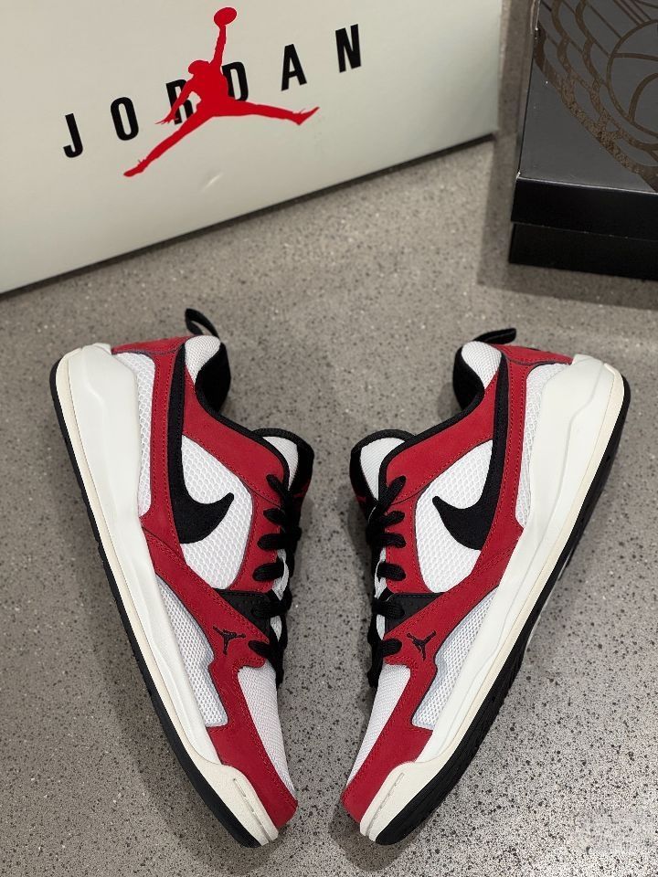 Jordan CMFT Era Chicago休闲鞋,把芝加哥篮球经典穿在脚上!
