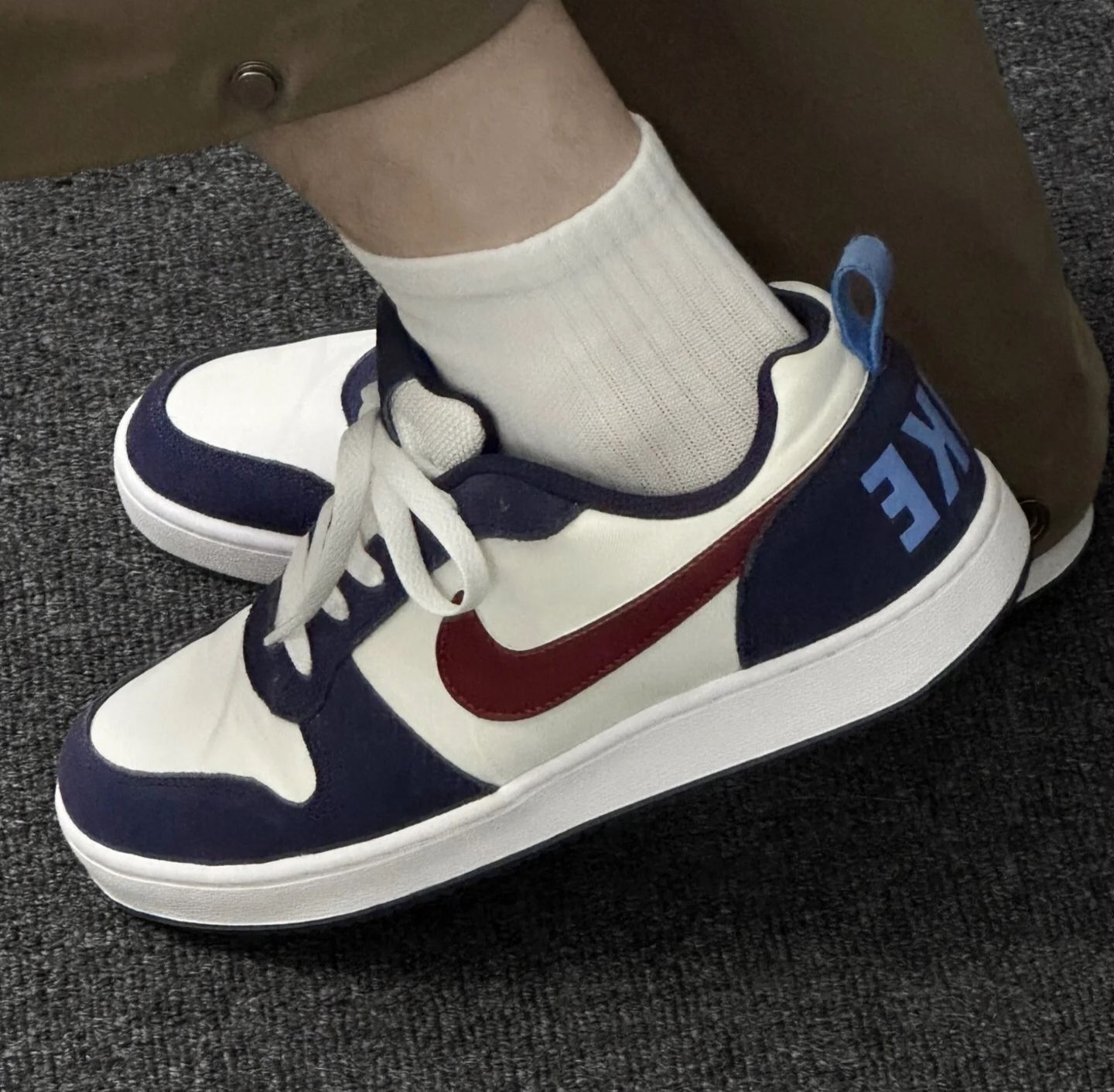 Nike Court Borough Low板鞋