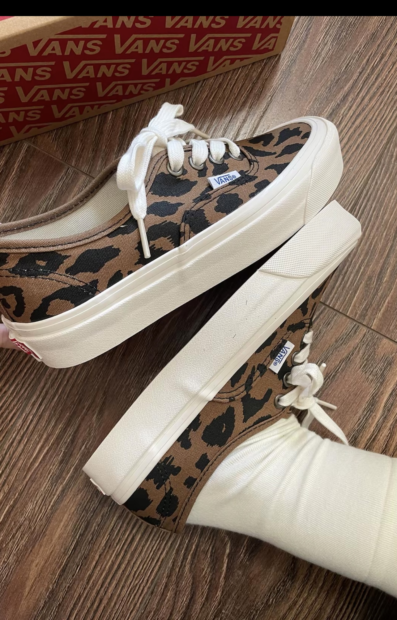 @Vans