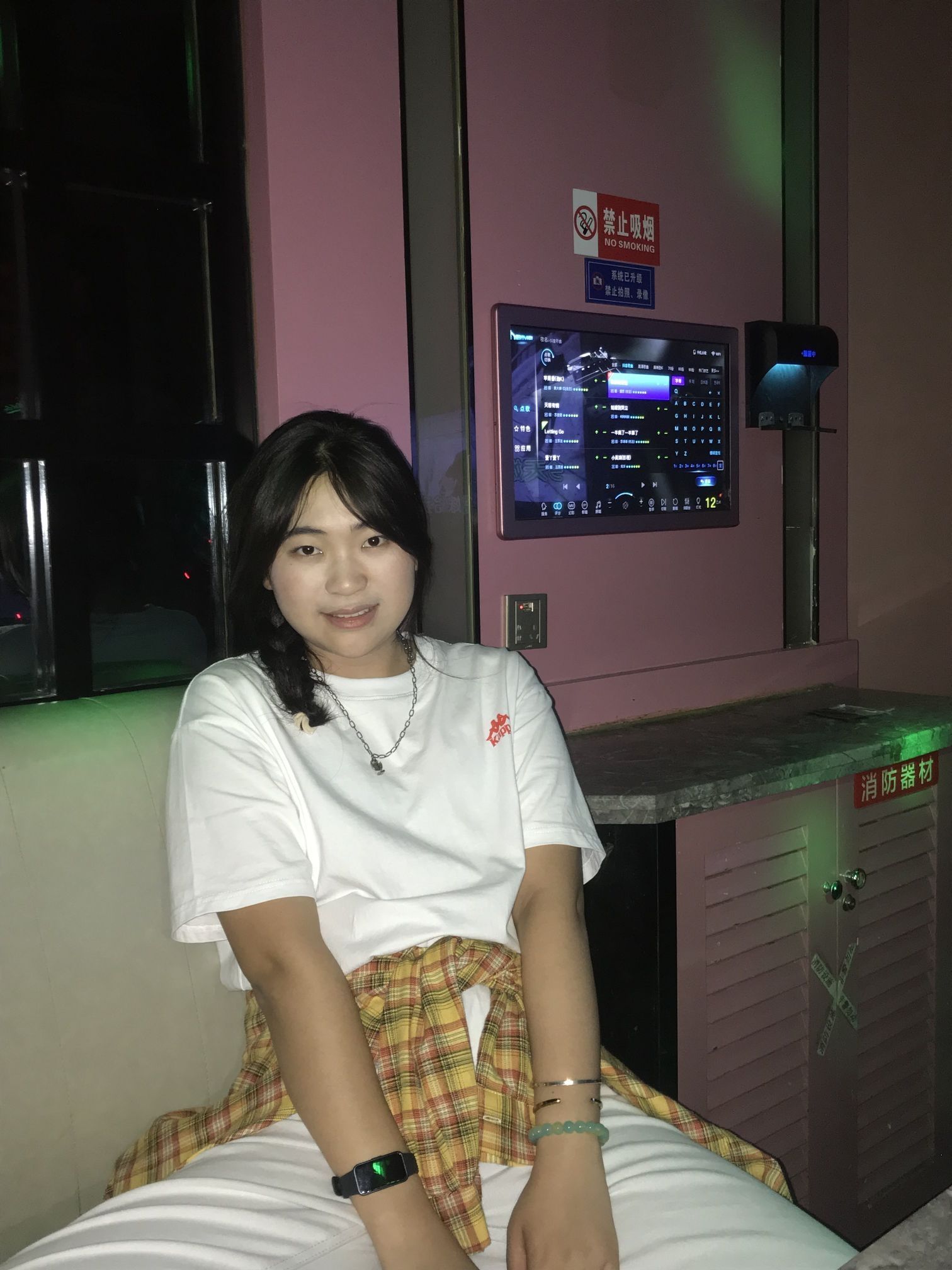 KTV氛围感 #甜酷风穿搭 #格子衬衫穿搭 #OOTD每日穿搭