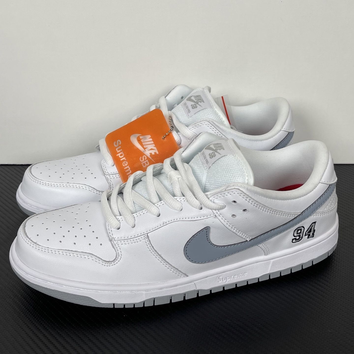 Supreme x Nike Dunk SB 白灰联名款真实测评