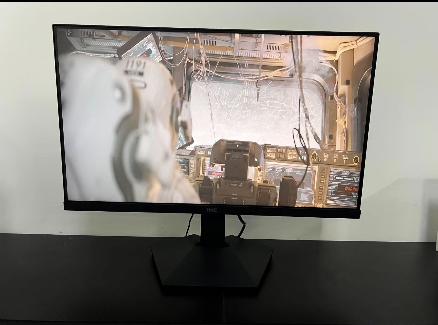 500元档电竞显示器神仙打架!KTC 260Hz vs 惠科 240Hz,谁才是你的帧率“本命”🤔