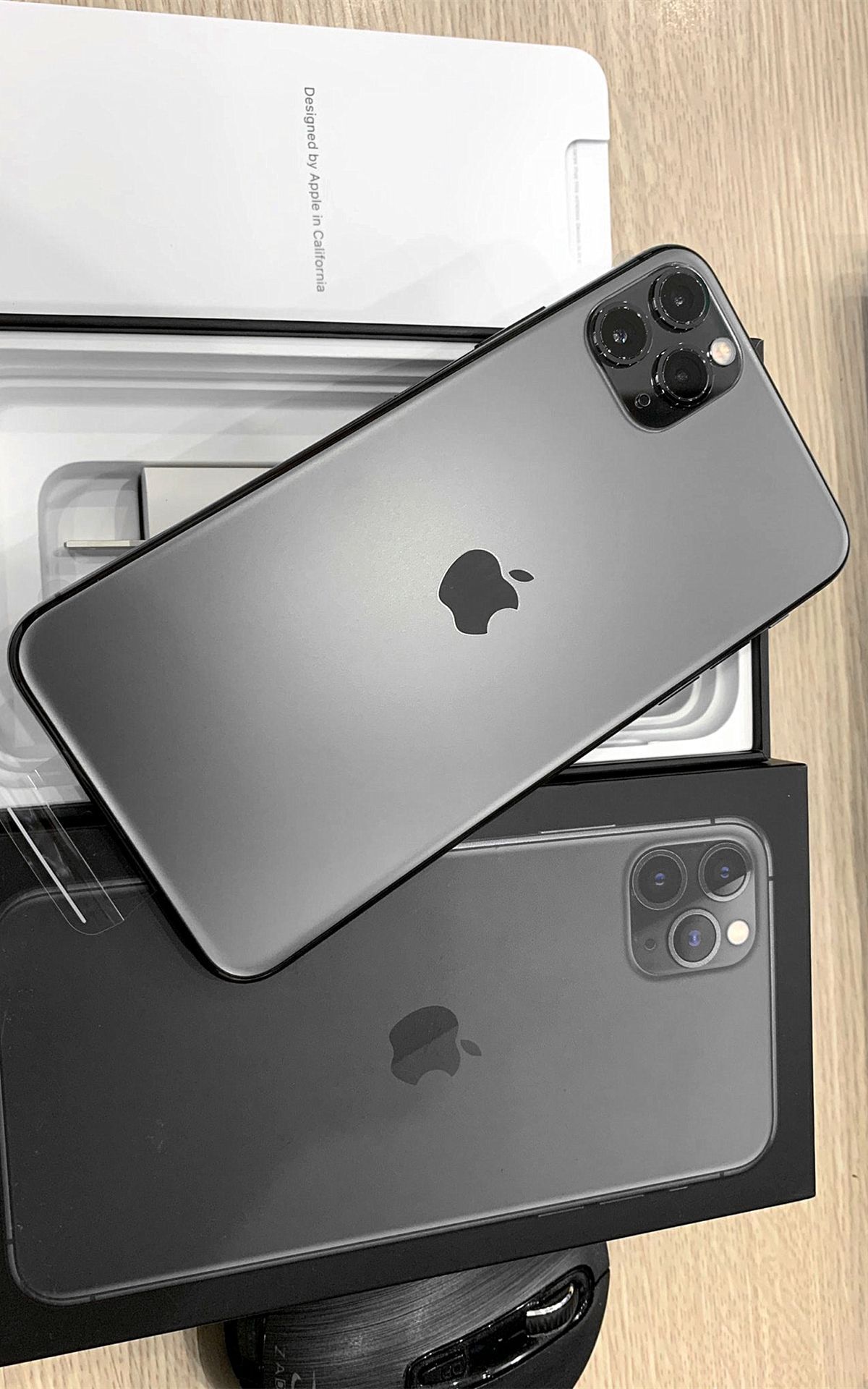 苹果三摄鼻祖,iPhone 11 Pro Max已成复古产品