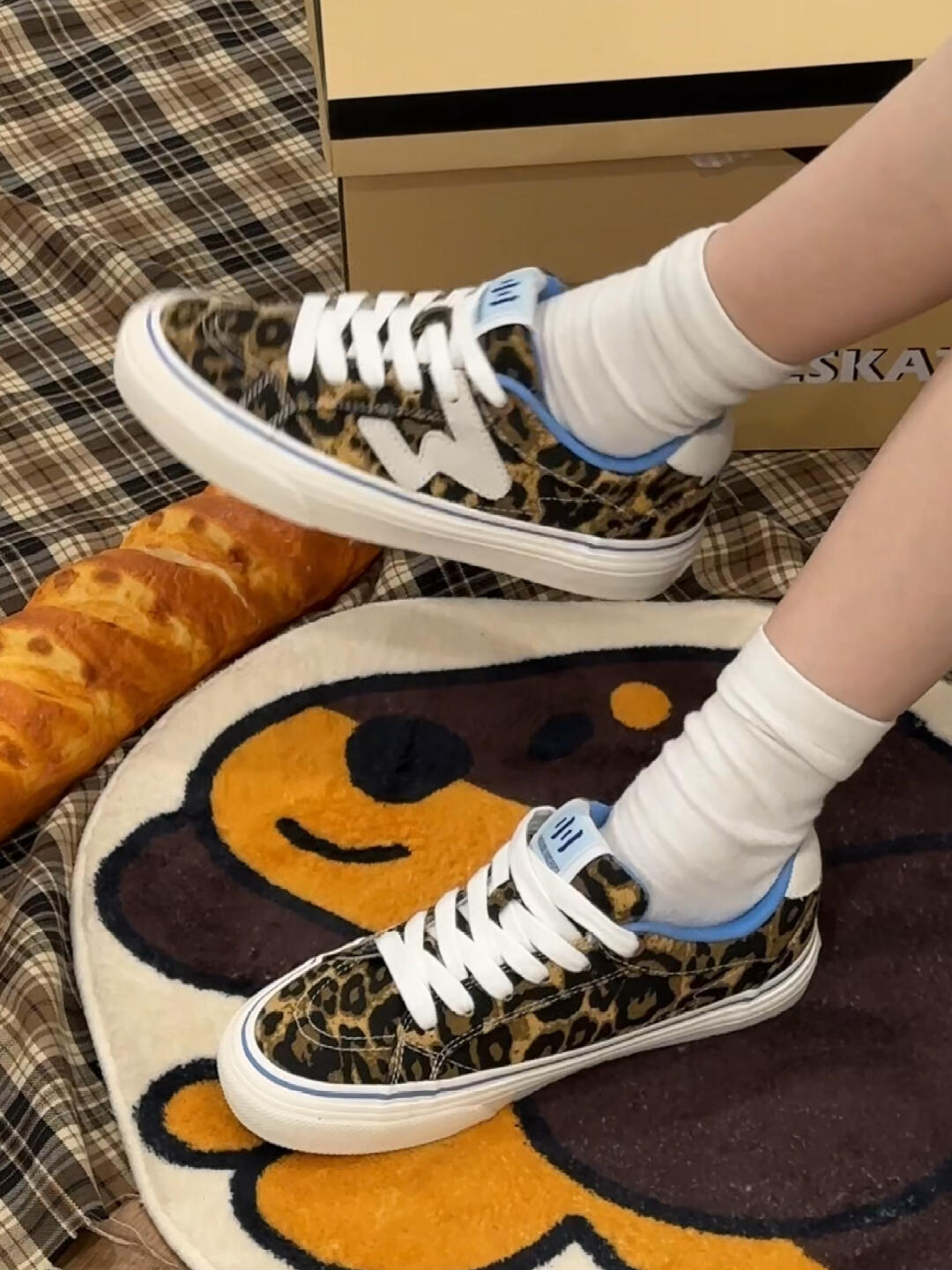 听说了吗 ？板鞋界来了个非常帅气的豹纹配色