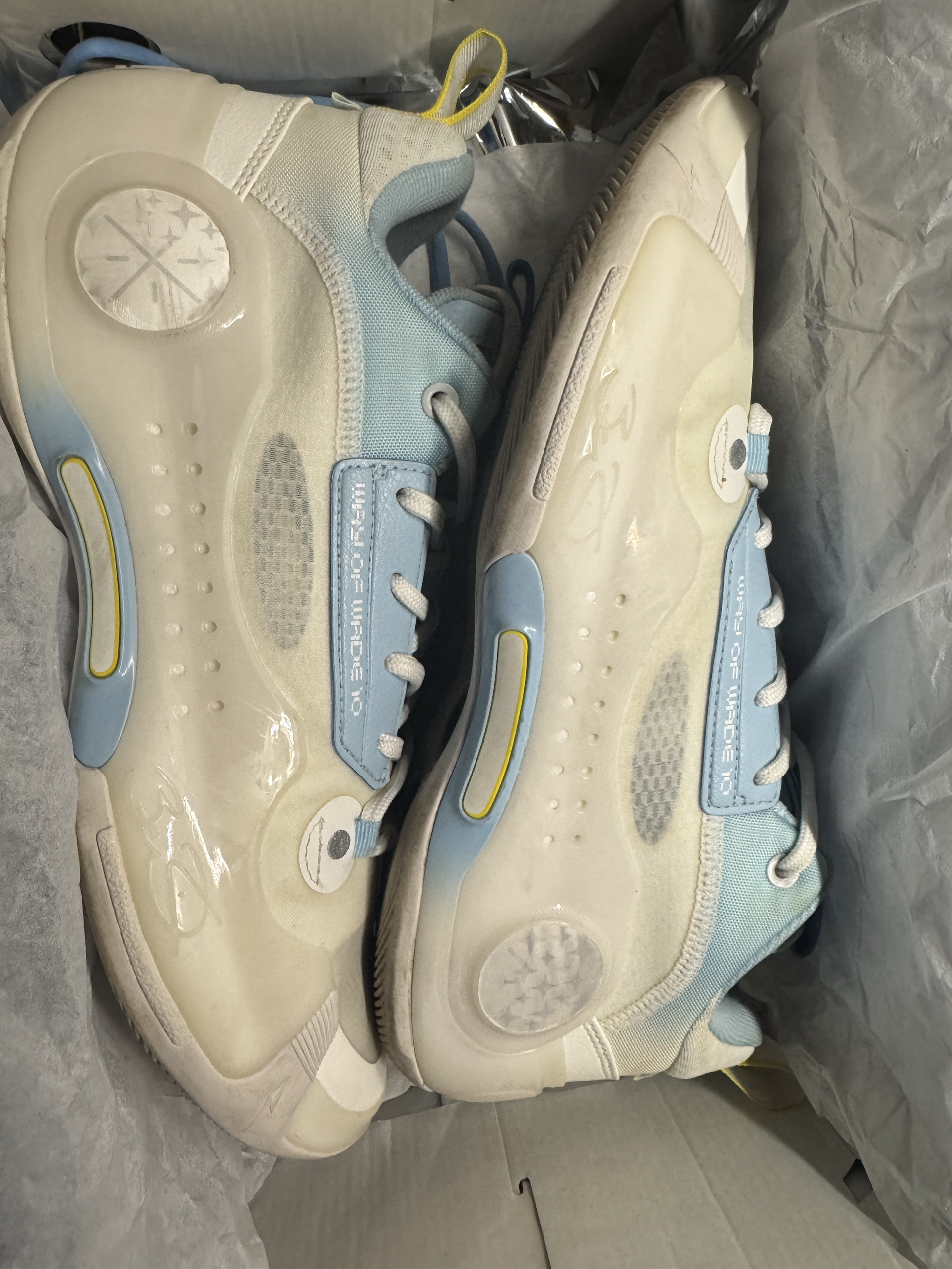 👟球鞋名称：韦德之道10

📌是否偏码【