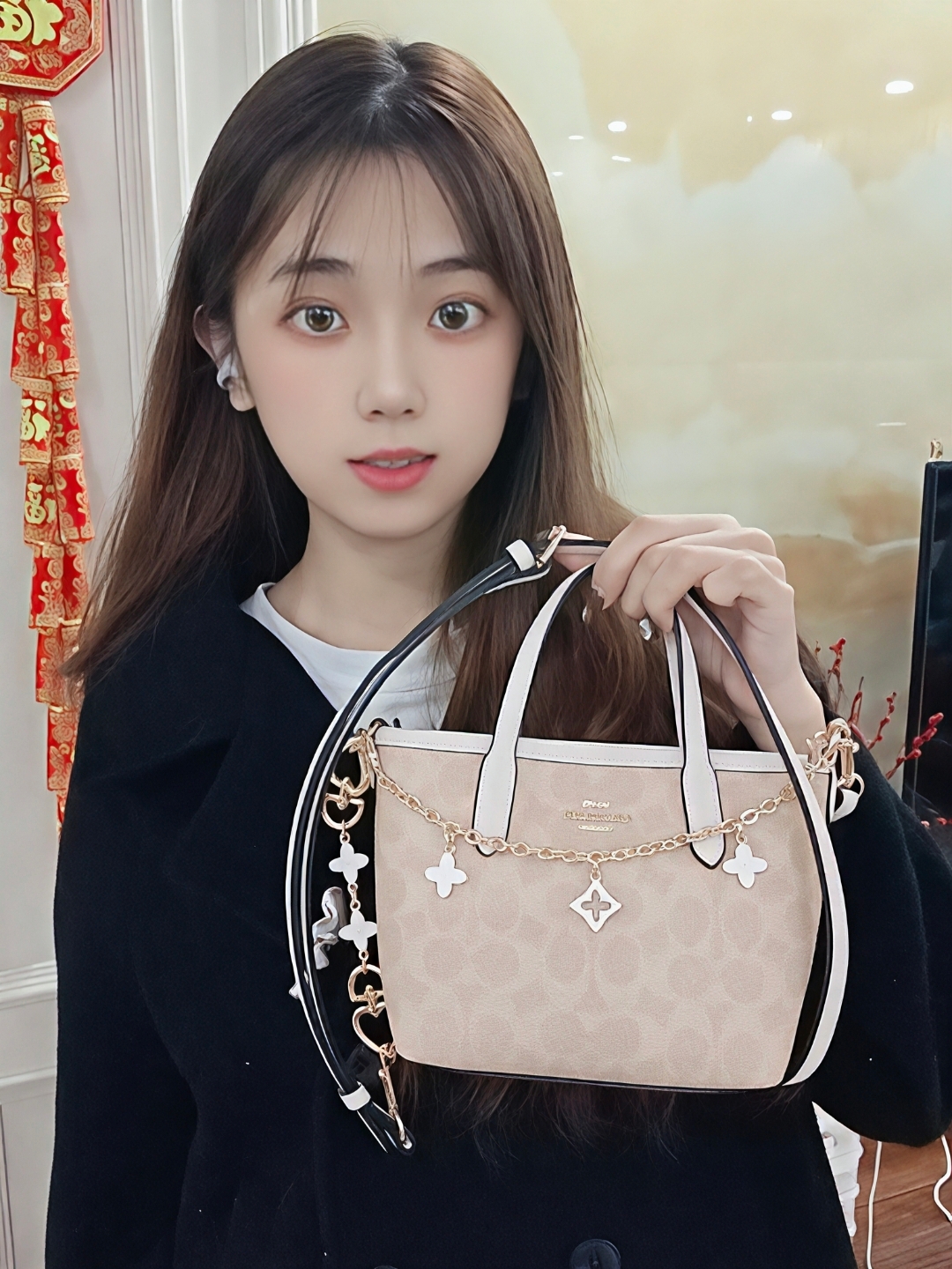 背小蔻驰是什么档次呀

