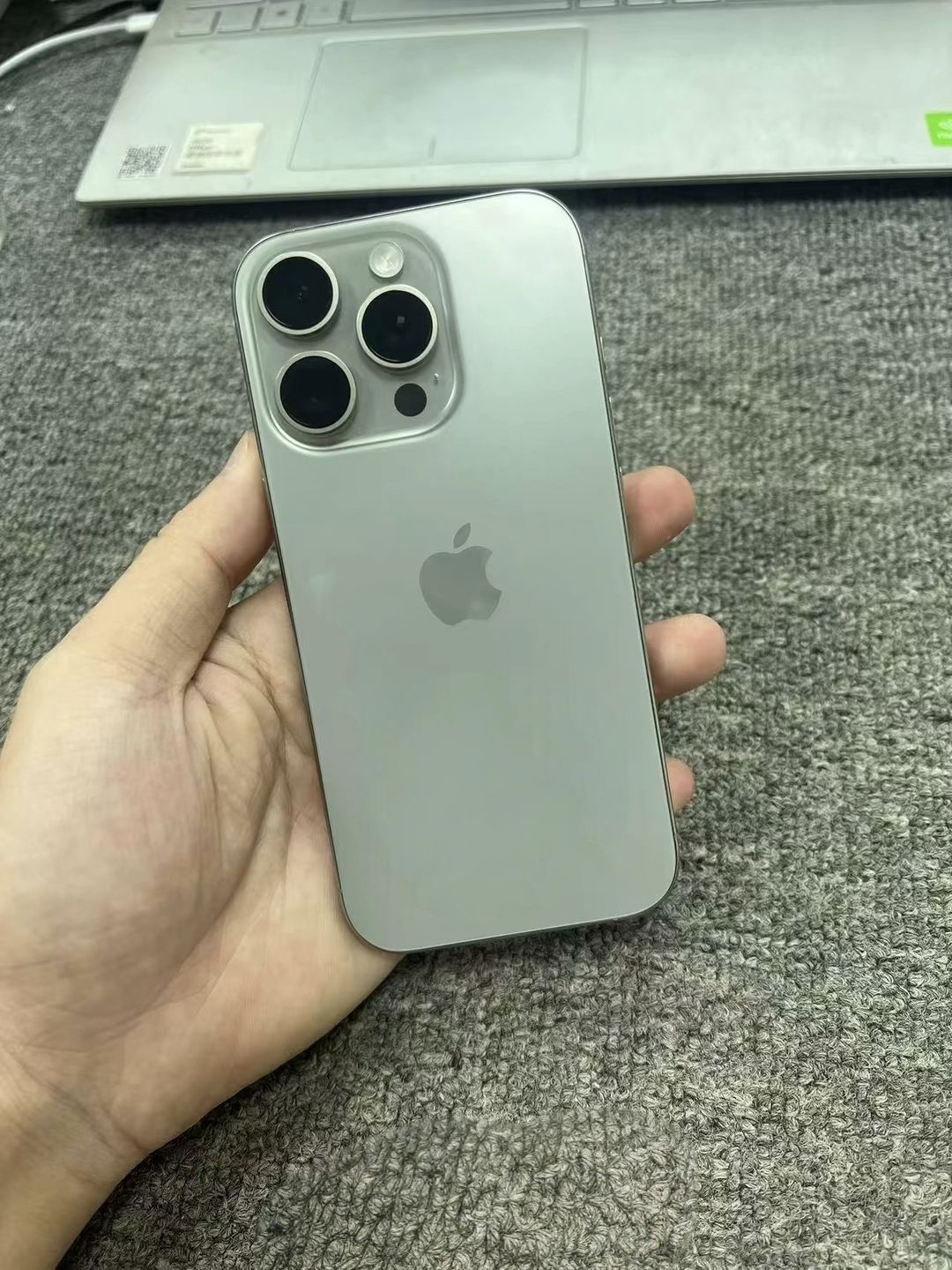 双 11 果粉选机纠结?iPhone16 Pro 这波降价我劝你蹲!