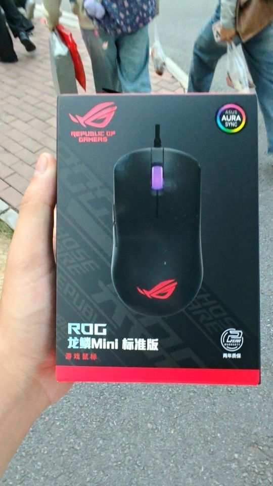 圆梦ROG全家桶了，这是世界上最美丽的眼