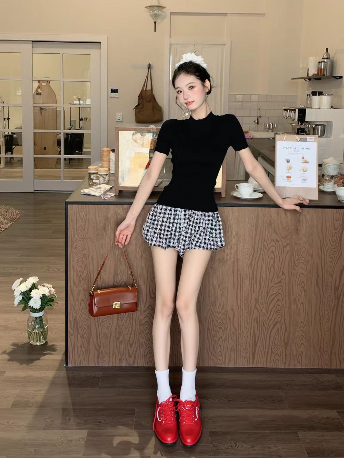 救命!这双红鞋太绝了!复古甜辣风穿搭直接杀疯,舒适度颜值双在线!