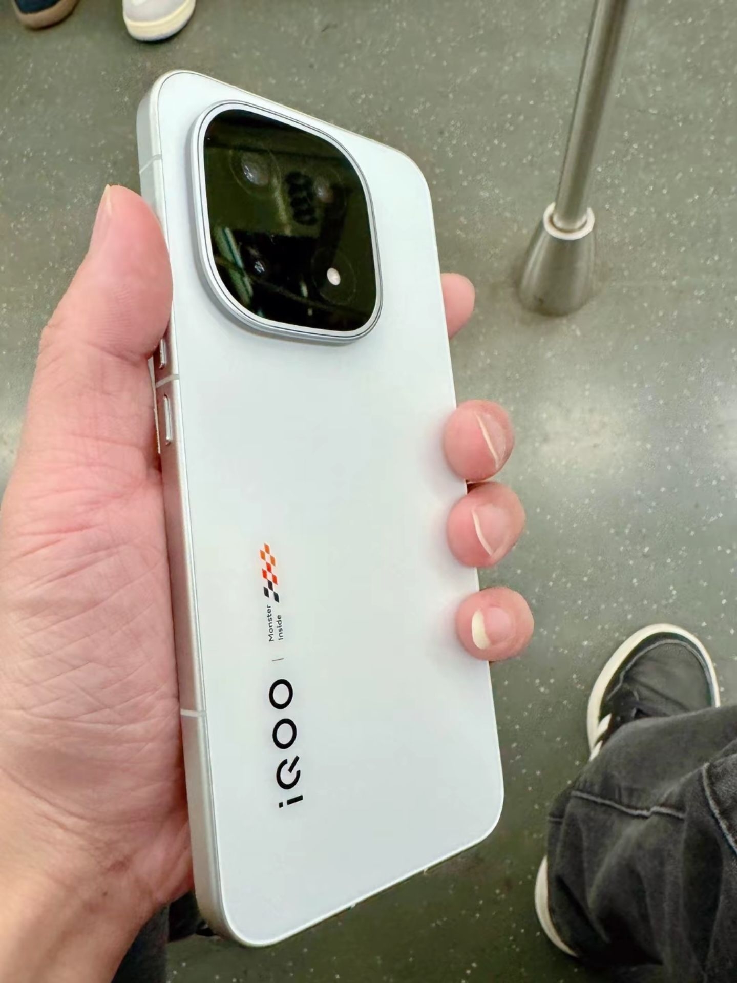 真香啊,我的新手机……