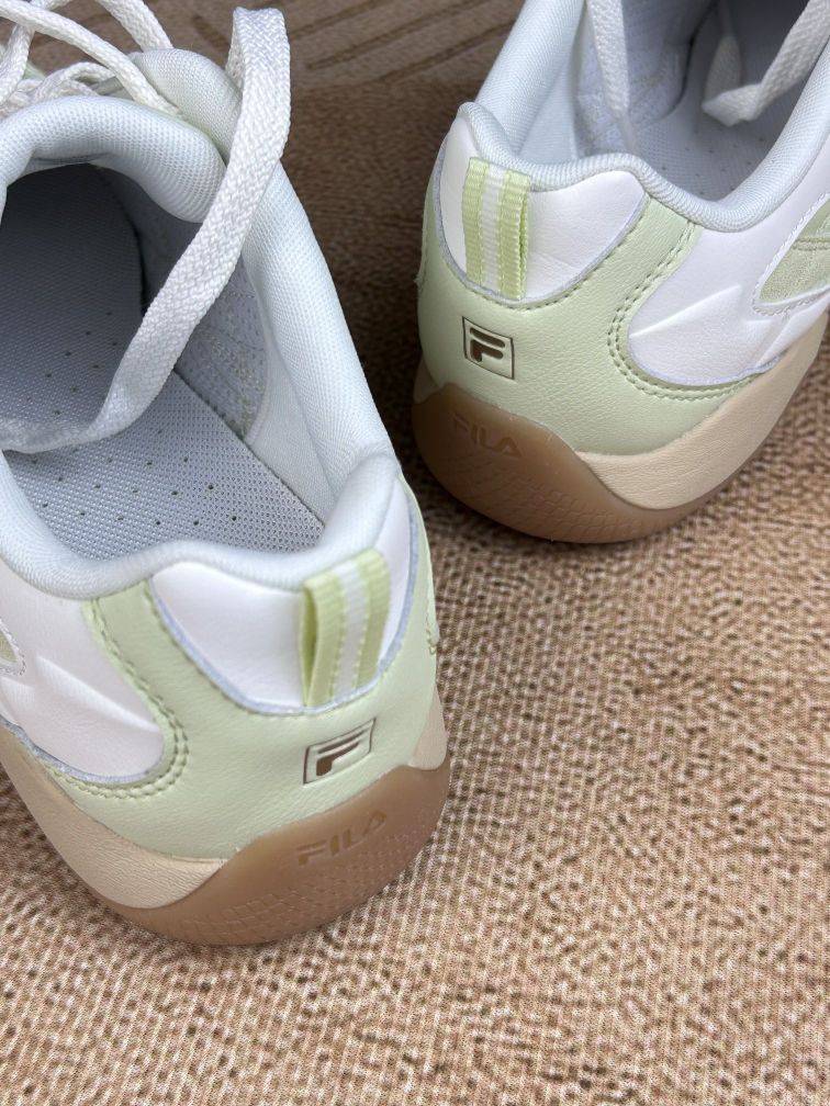 浅薄荷FILA鞋,踩进春日软云里