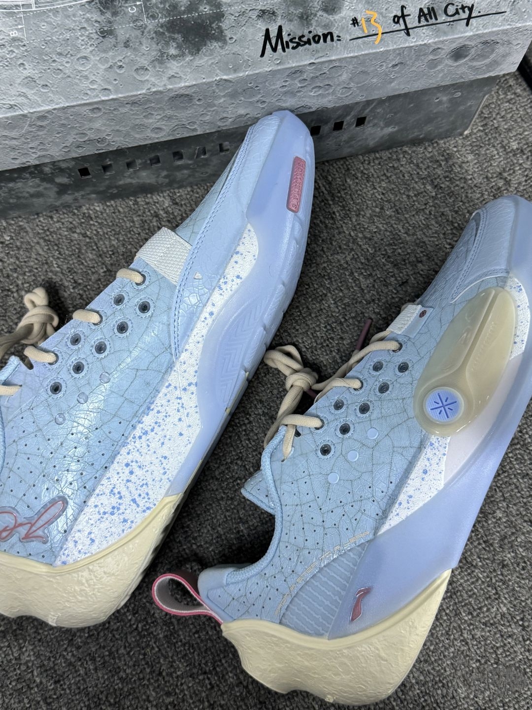 配色拯救鞋型❓拉塞尔PE细节真的多