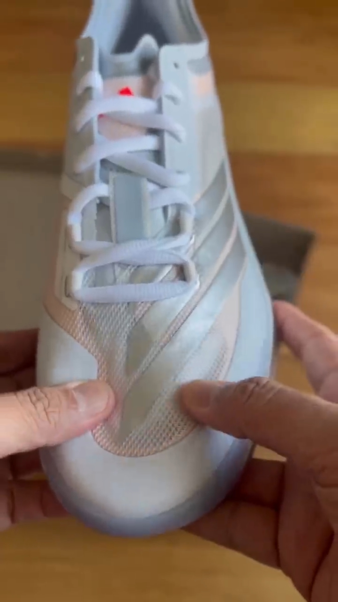 谁穿谁是清冷校花！Adizero 3.0这配色把我魂勾走了”