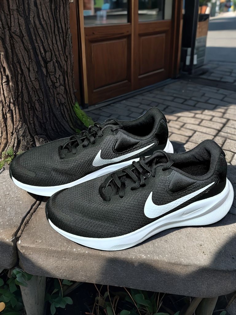 经典的黑白配百搭的颜色