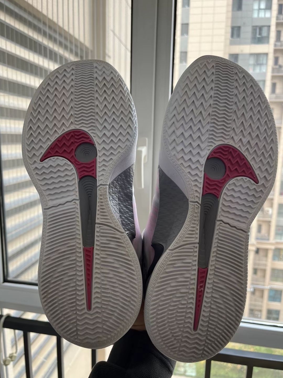 就冲这个大钩子,鞋子够帅,求鉴定