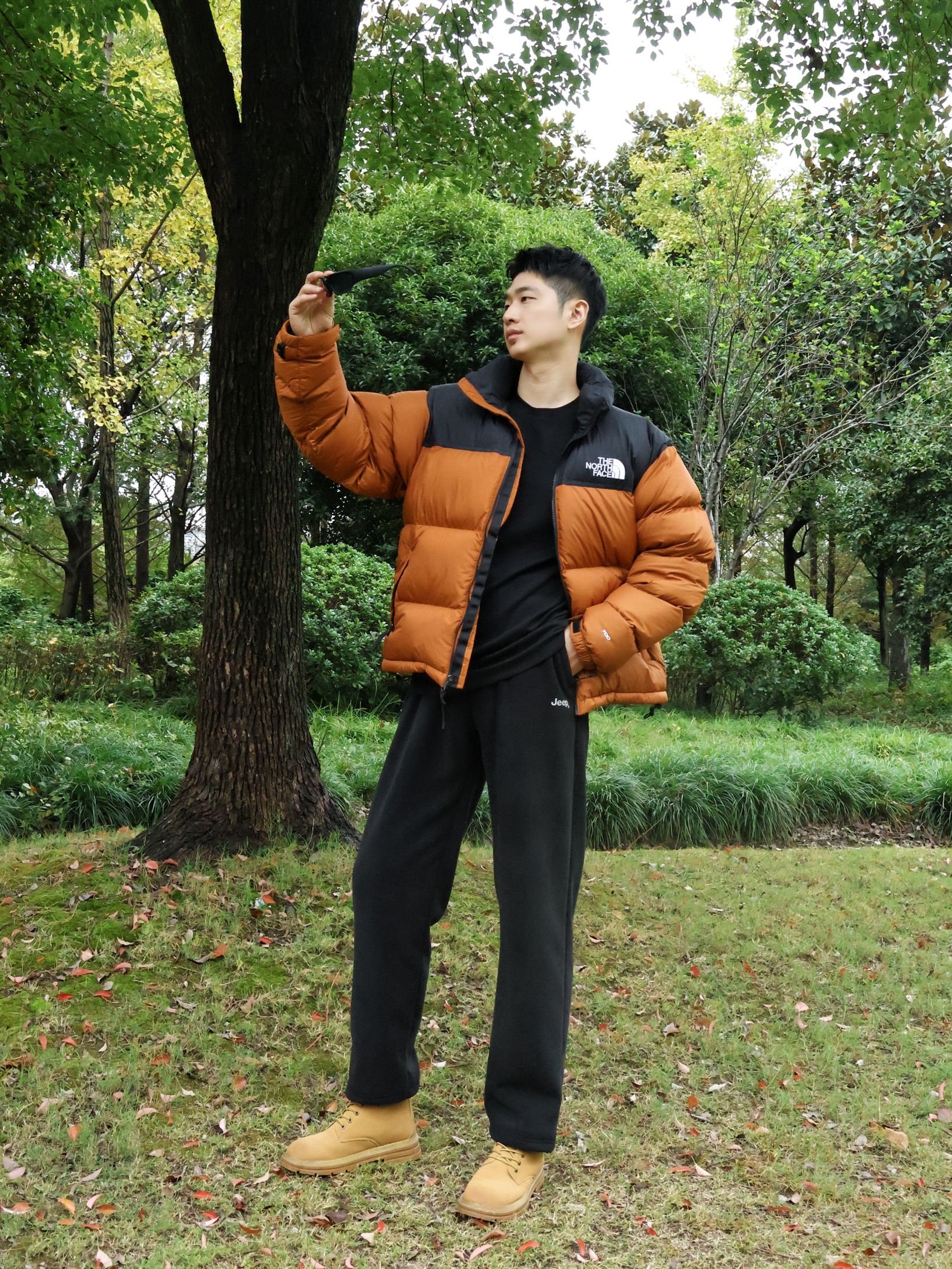 户外ootd|加绒直筒卫裤帅气又百搭的