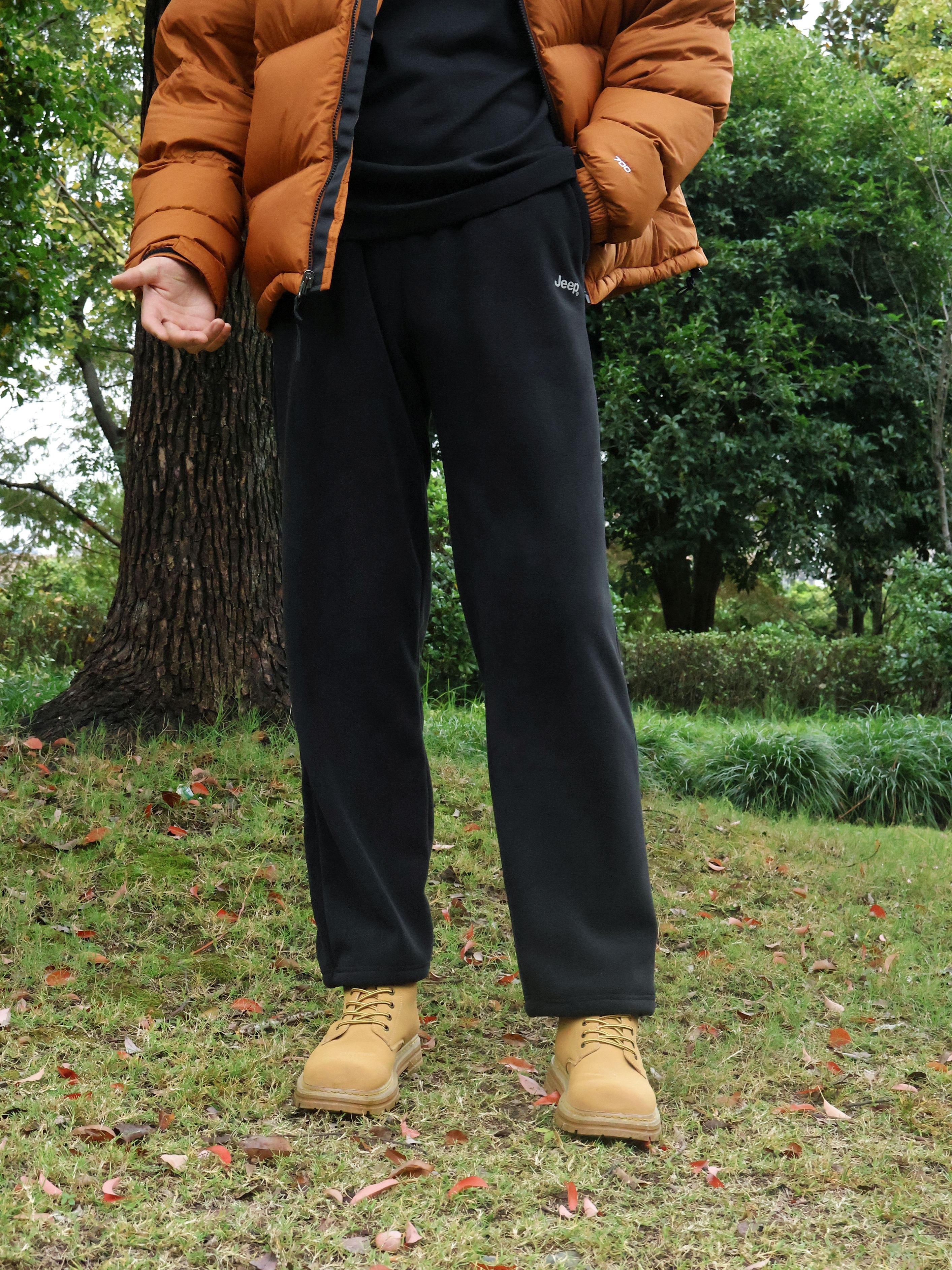 户外ootd|加绒直筒卫裤帅气又百搭的