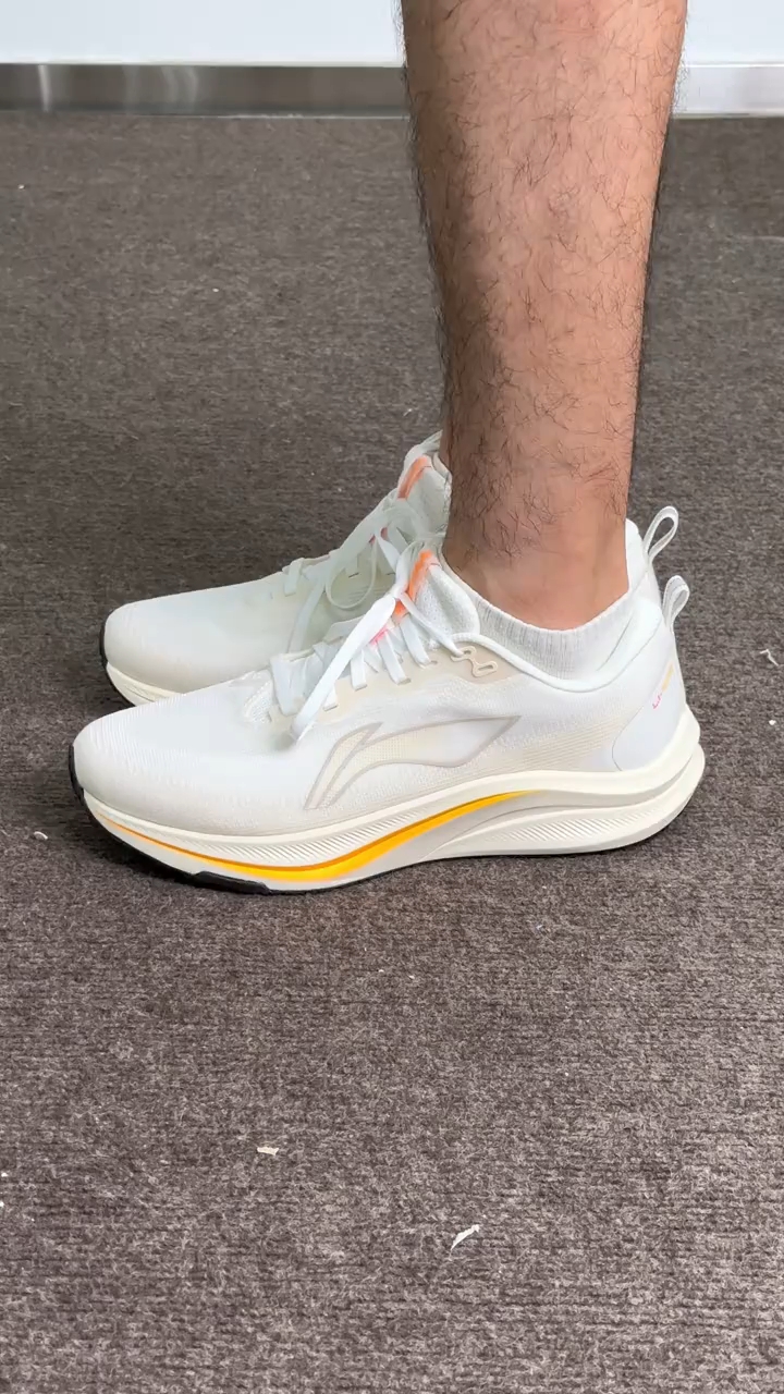 今日分享💎赤兔8 新款 冬款纯白