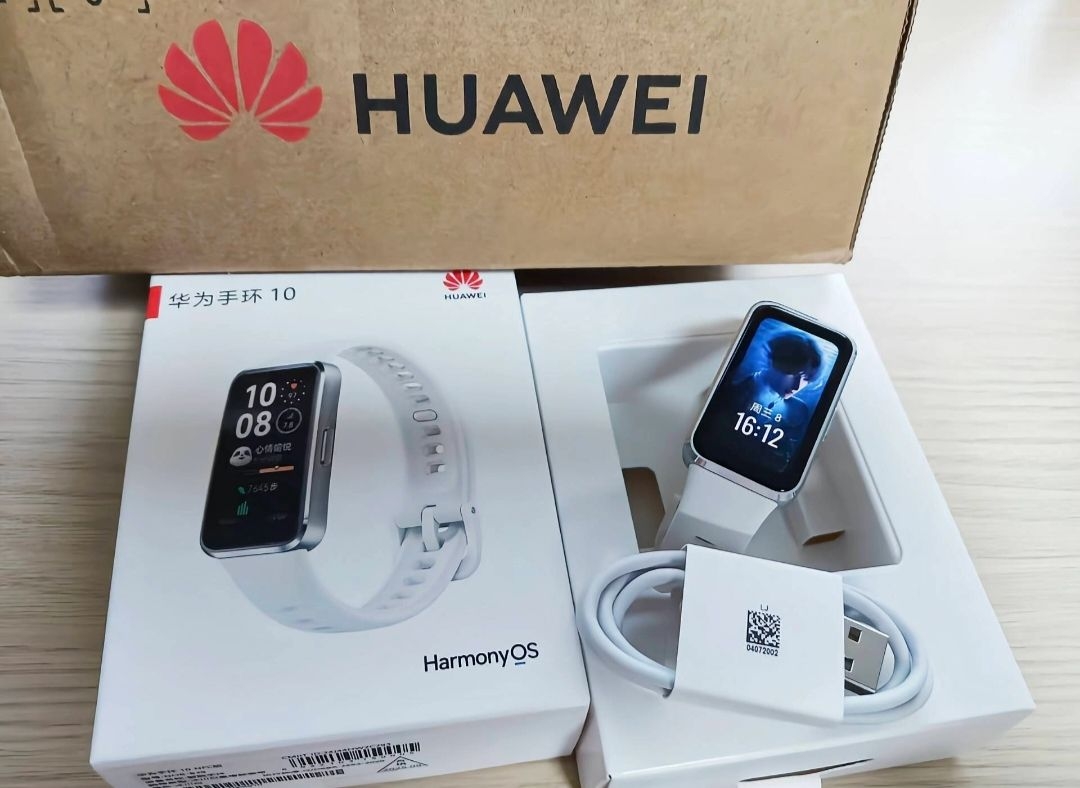 华为手环10开箱实录,这些细节比参数更戳我