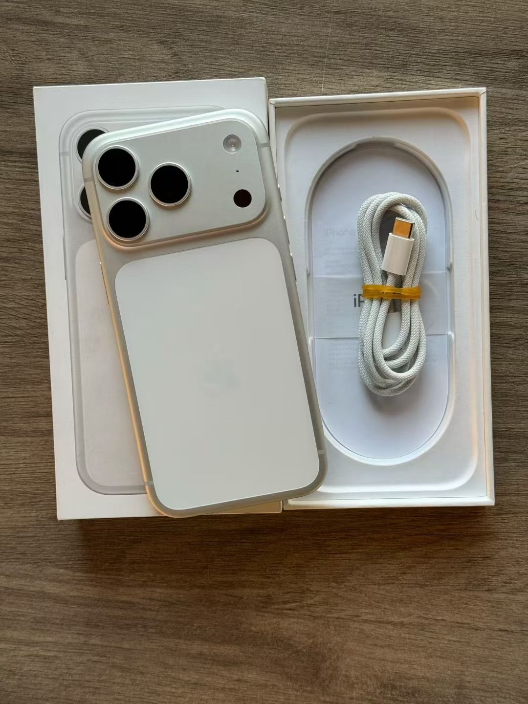 iPhone17真的是苹果的设计巅峰吗?