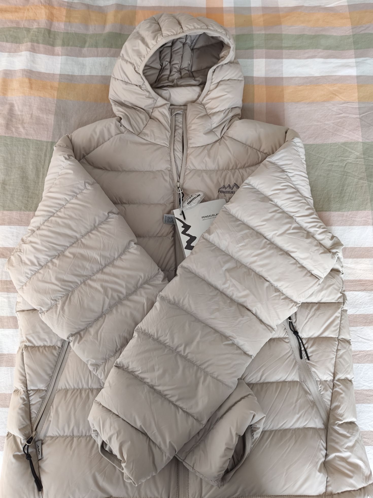 啊啊啊  终于买到满意的羽绒服了！！！
