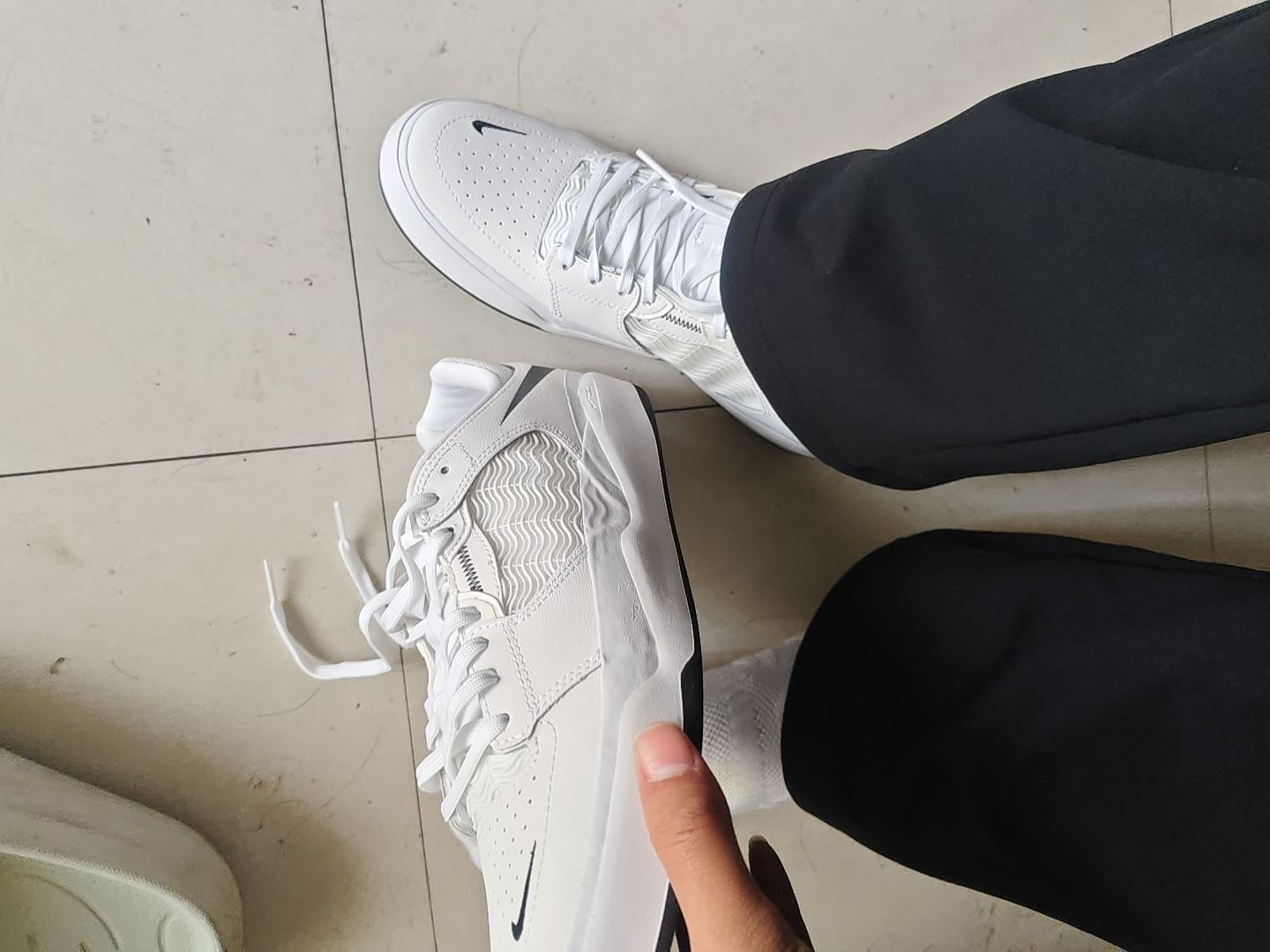 👟球鞋名称：

📌是否偏码【偏大/不偏码