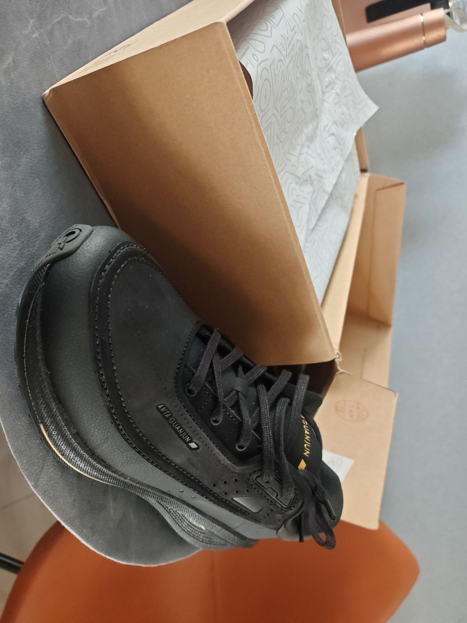 非常值得推荐的一双鞋。