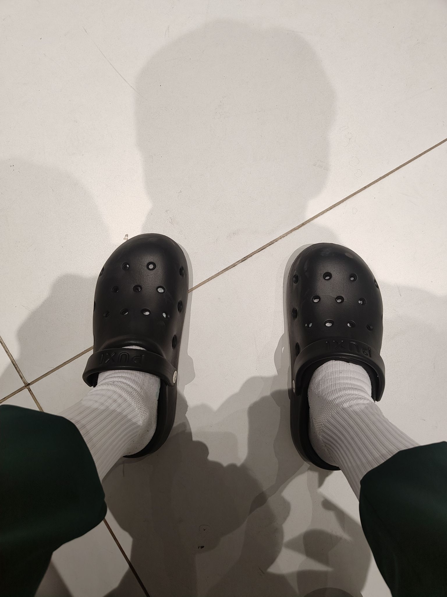 打完球球鞋一直处于勒紧状态在加上热相当难