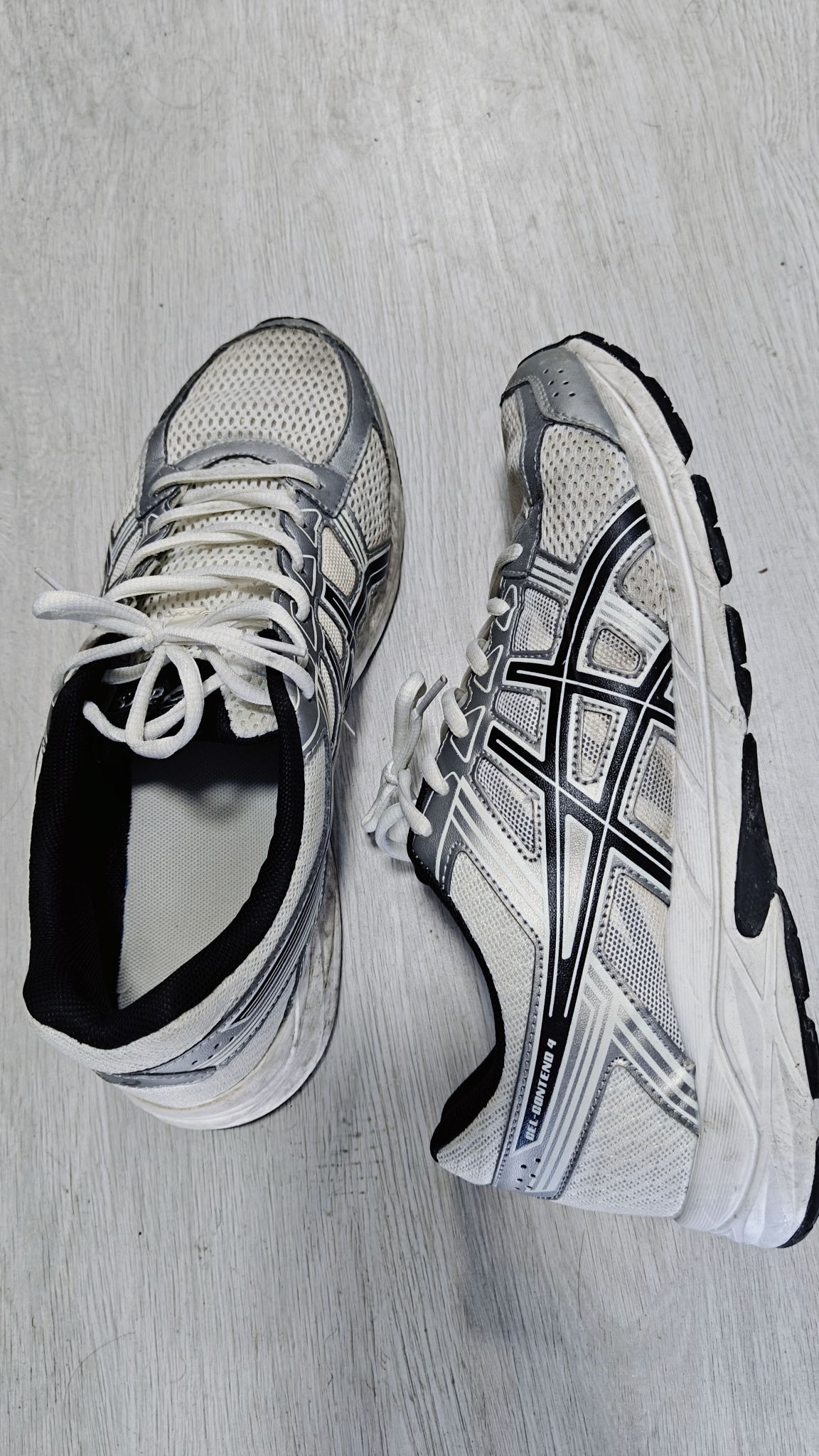 谁的秋冬鞋柜能少得了一双颜值与实力双在线的复古跑鞋❓