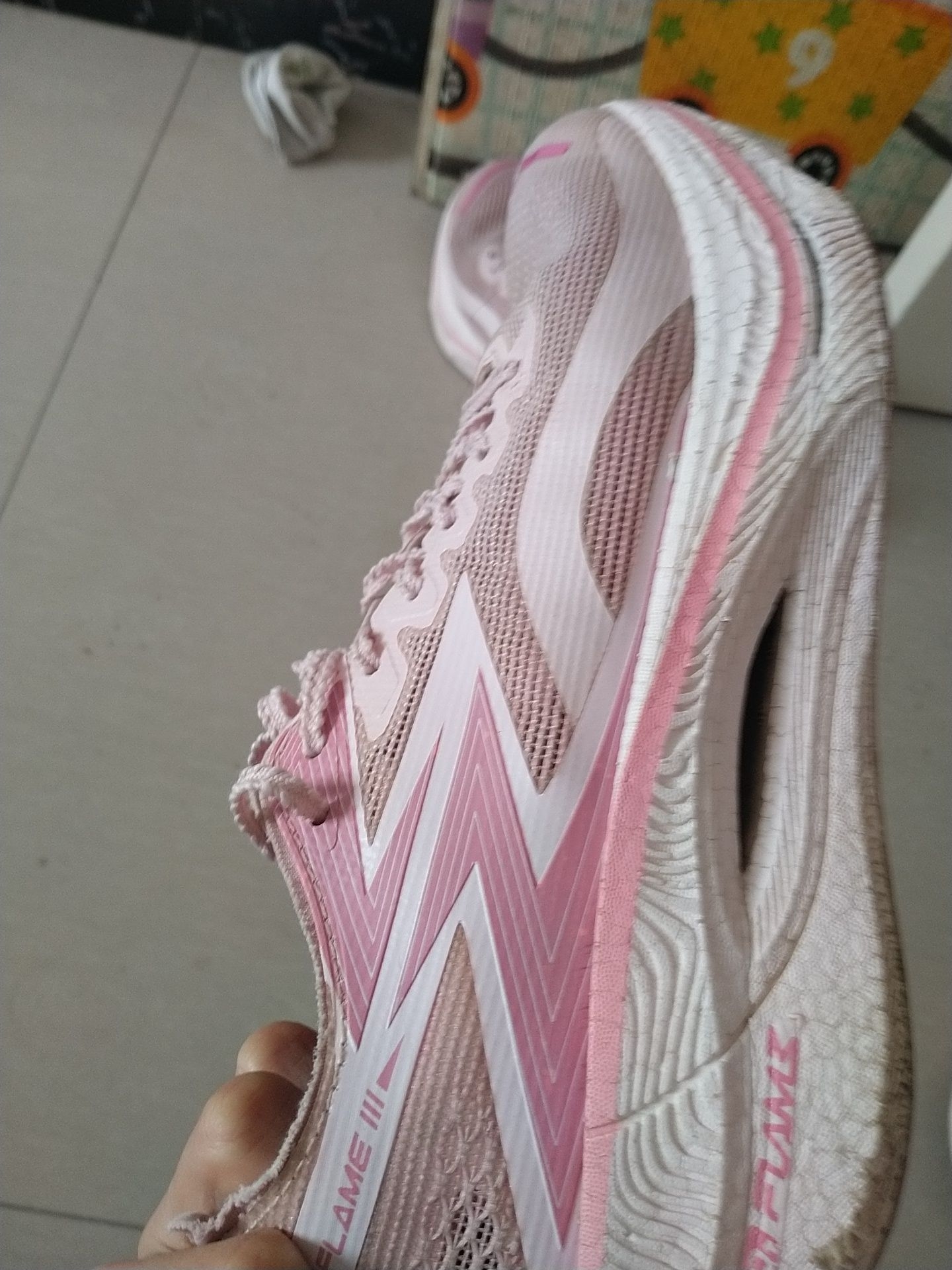 穿了一年多除了有点掉渣其他的都挺好的