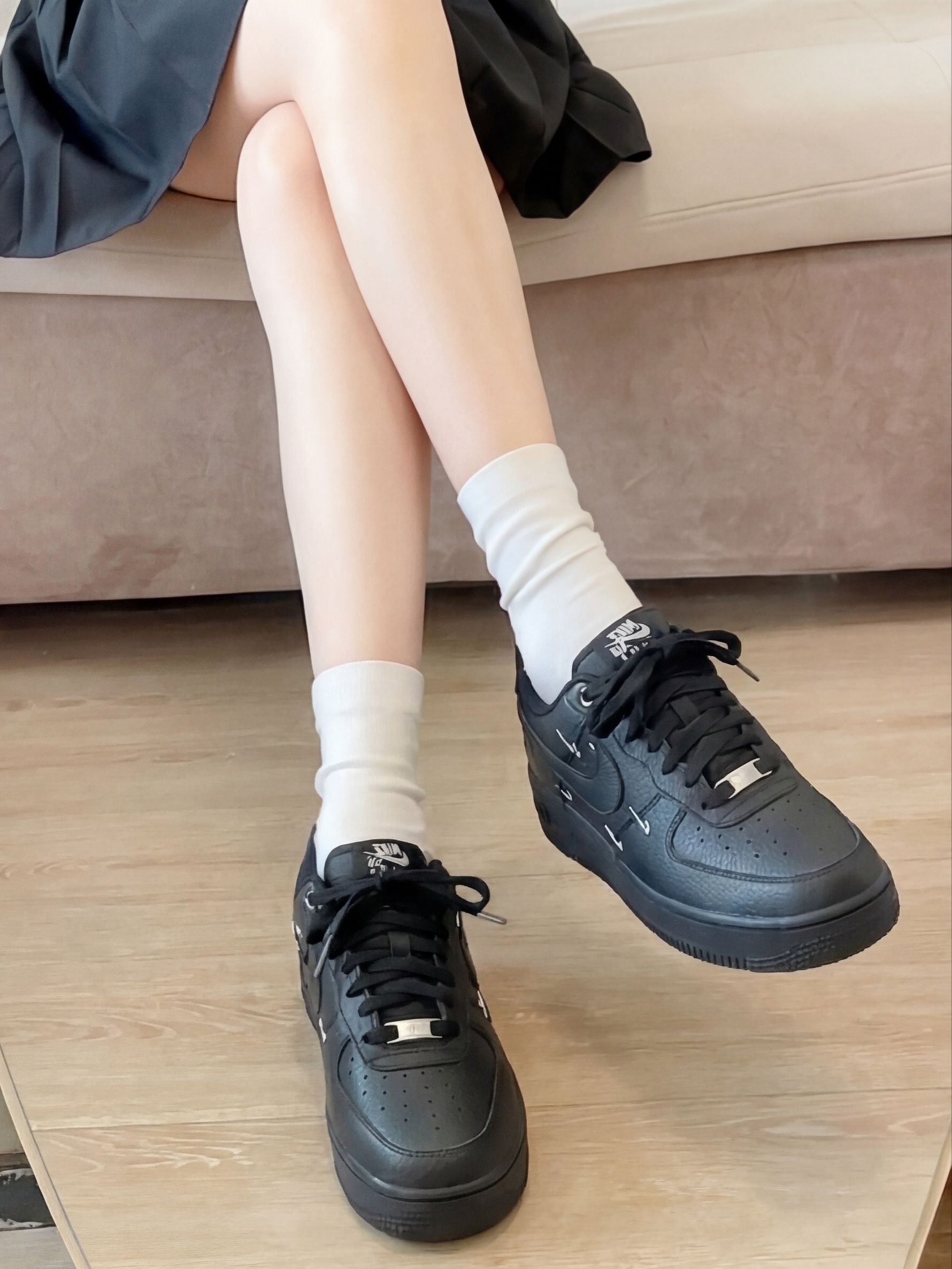 全黑AF1+白袜=显瘦显高天花板！