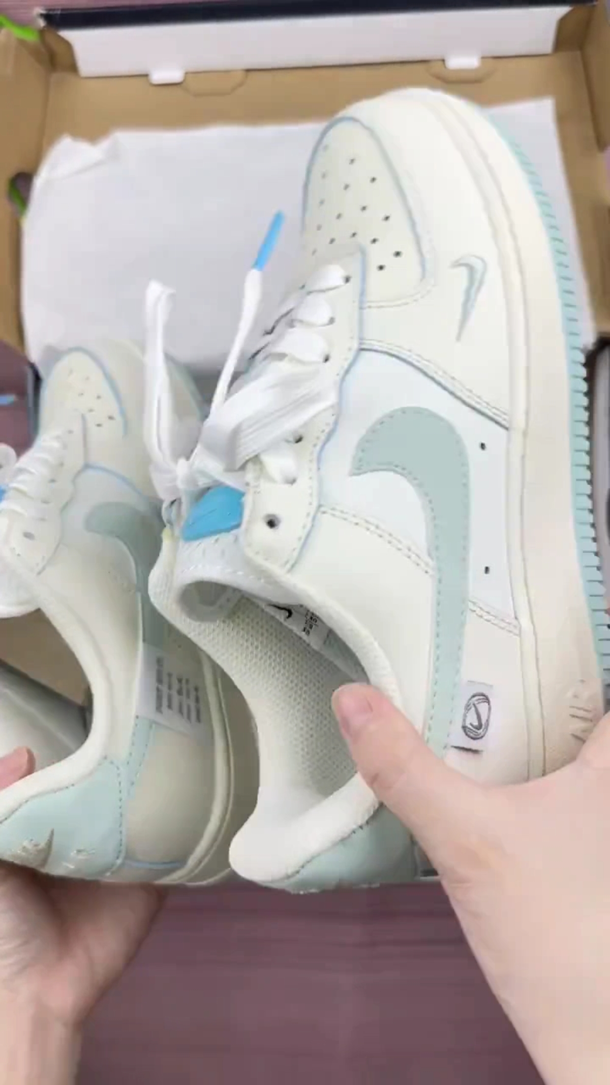 Nike Air Force 1 舒适百搭 防滑减震 低帮 板鞋 女款 白蓝色