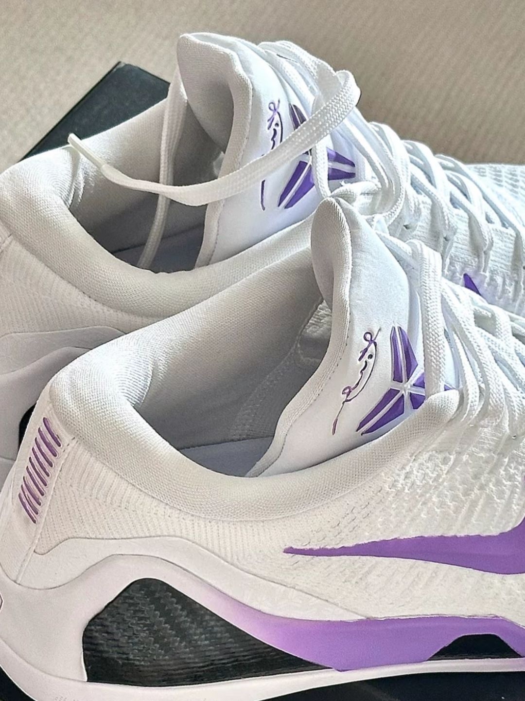 好喜欢这双白紫配色的Kobe9好好看✨
