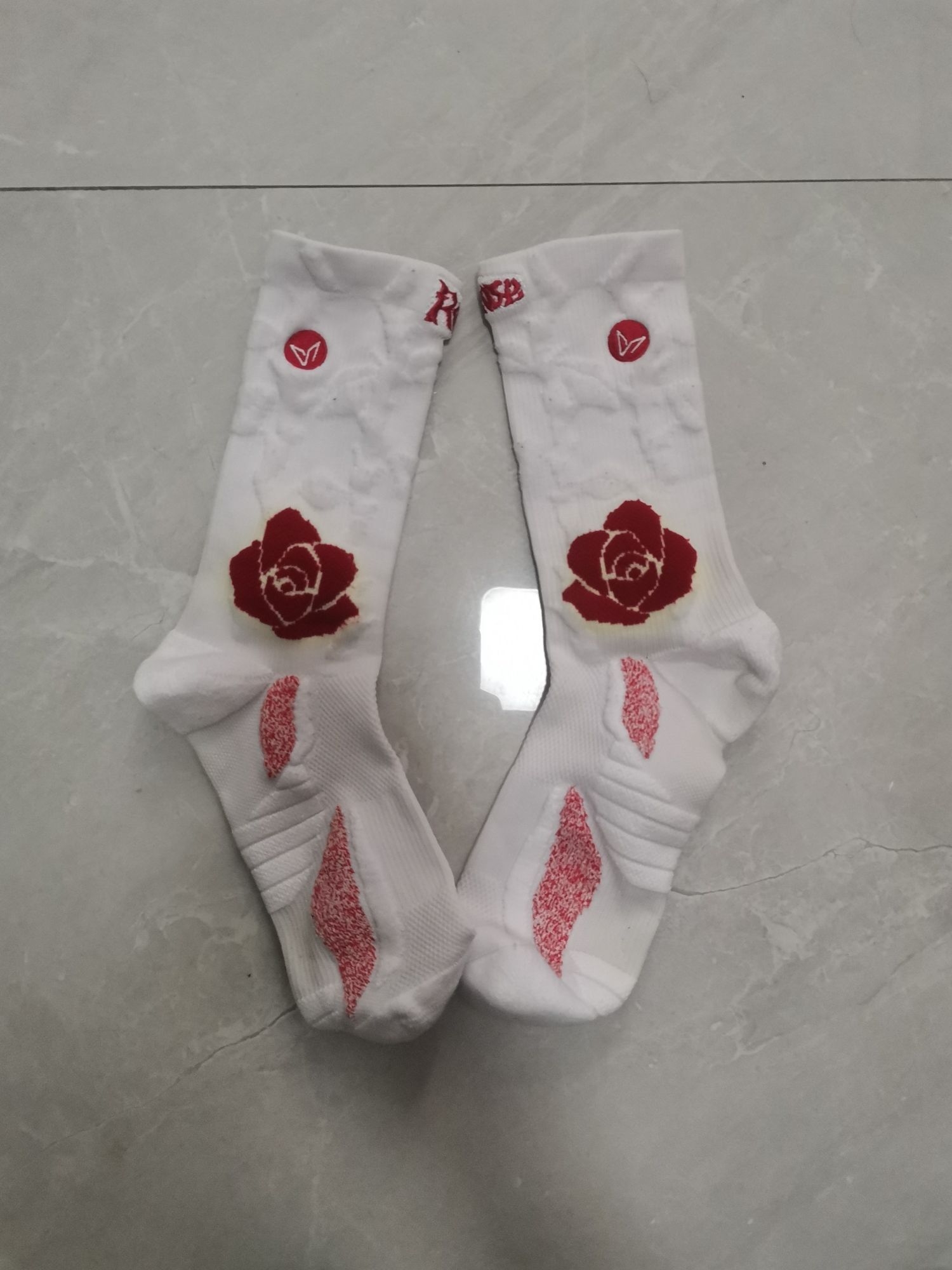维动这双星战街ROSE限定袜子太绝了😍